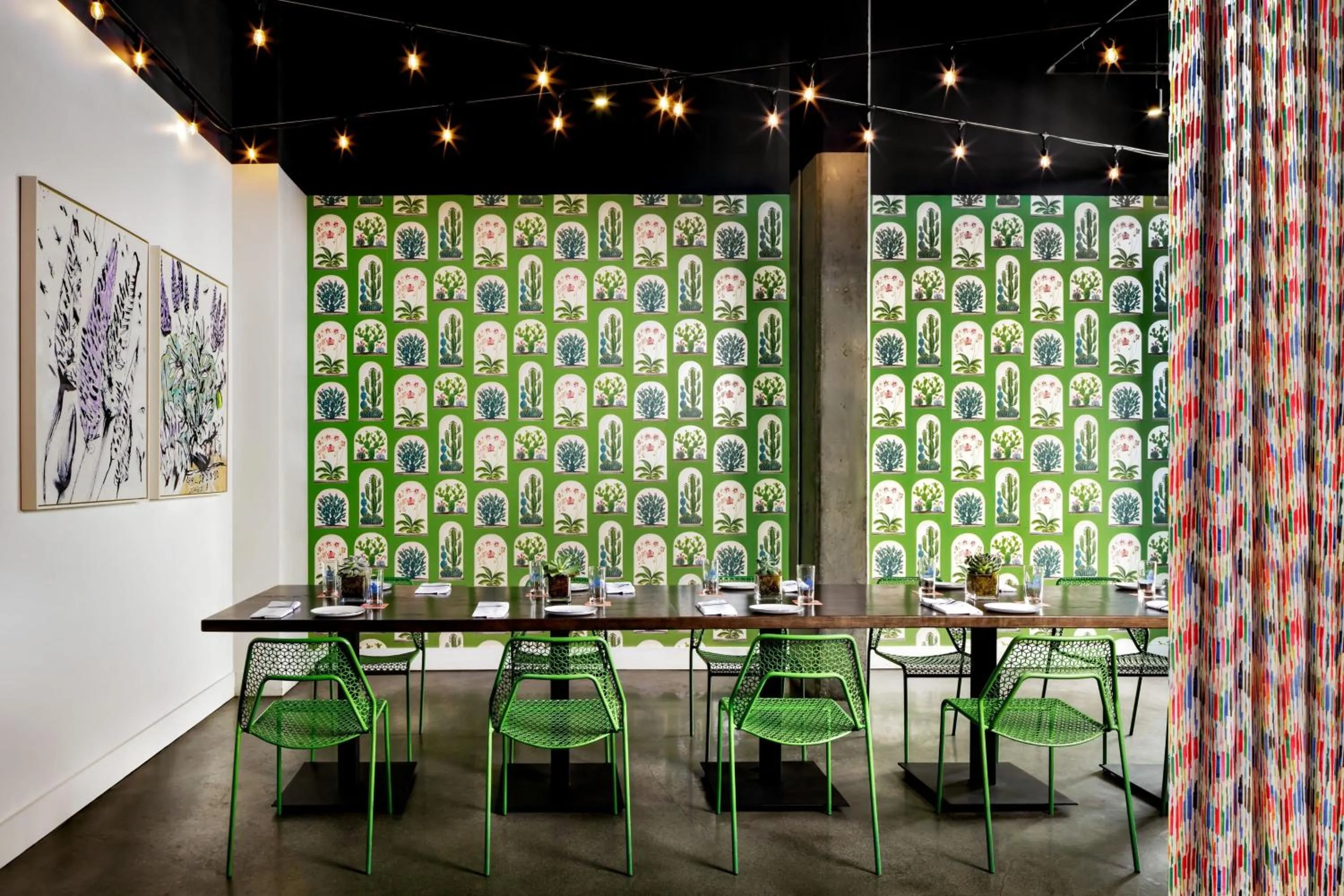 Restaurant/places to eat in JW Marriott Savannah Plant Riverside District