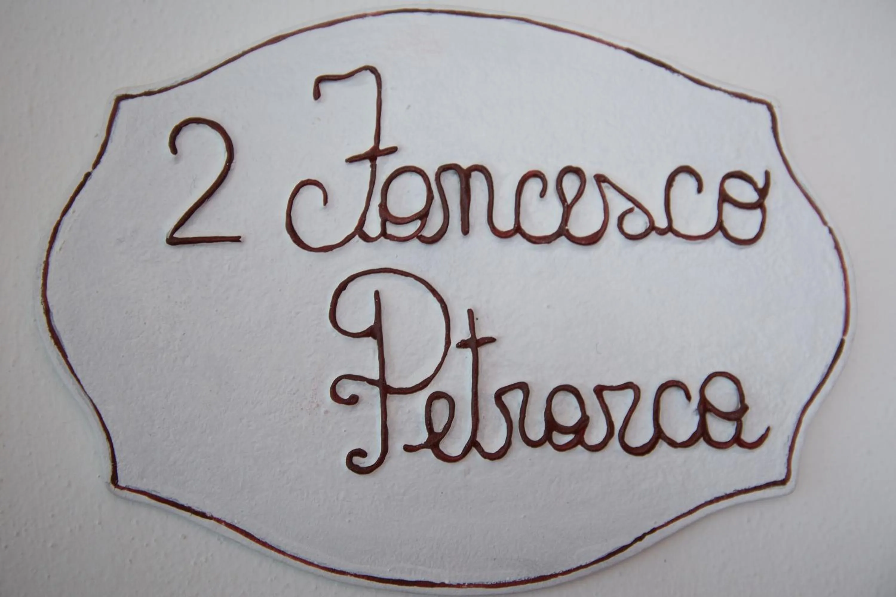 Decorative detail in Cento Passi dal Duomo B&B