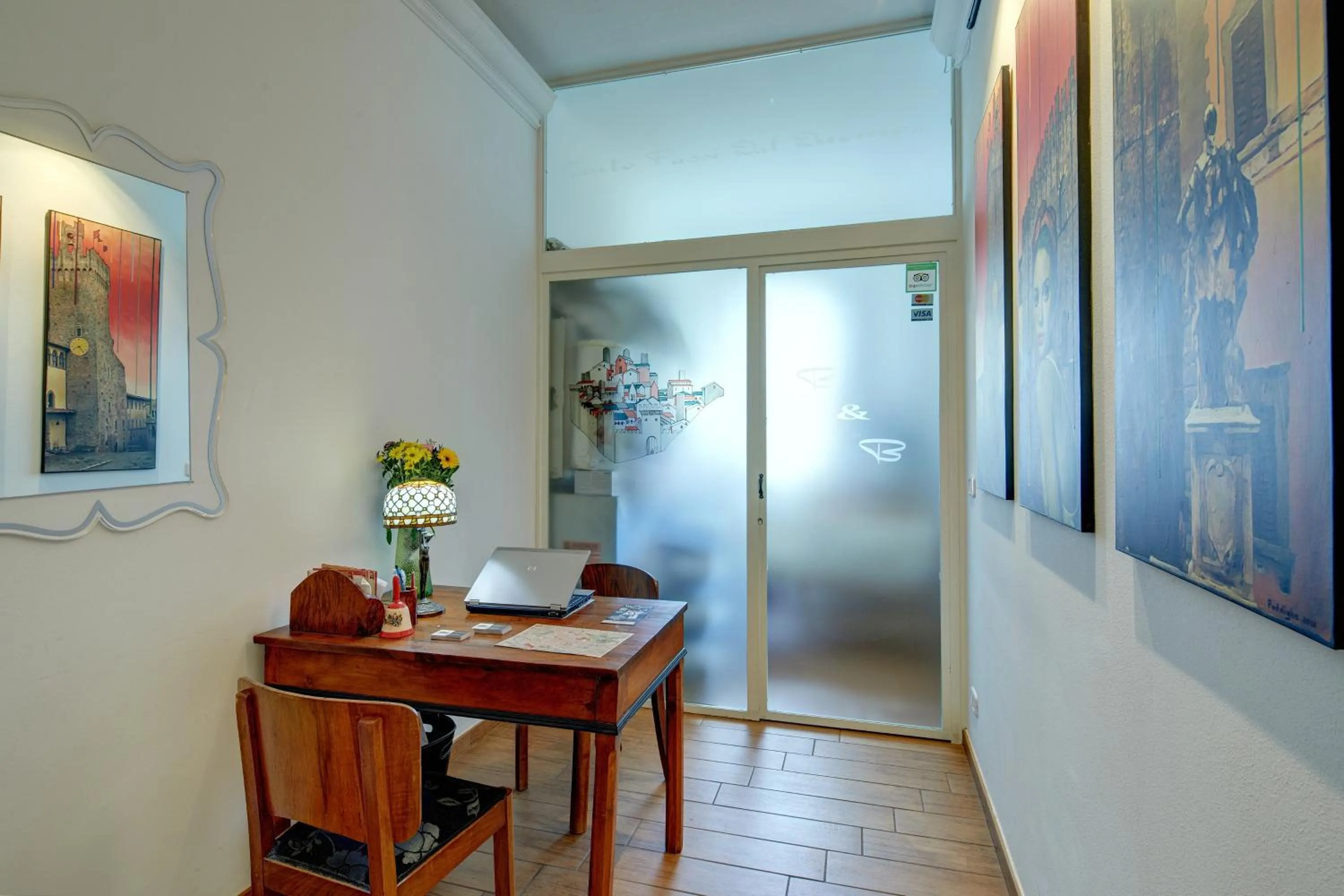 Lobby or reception in Cento Passi dal Duomo B&B
