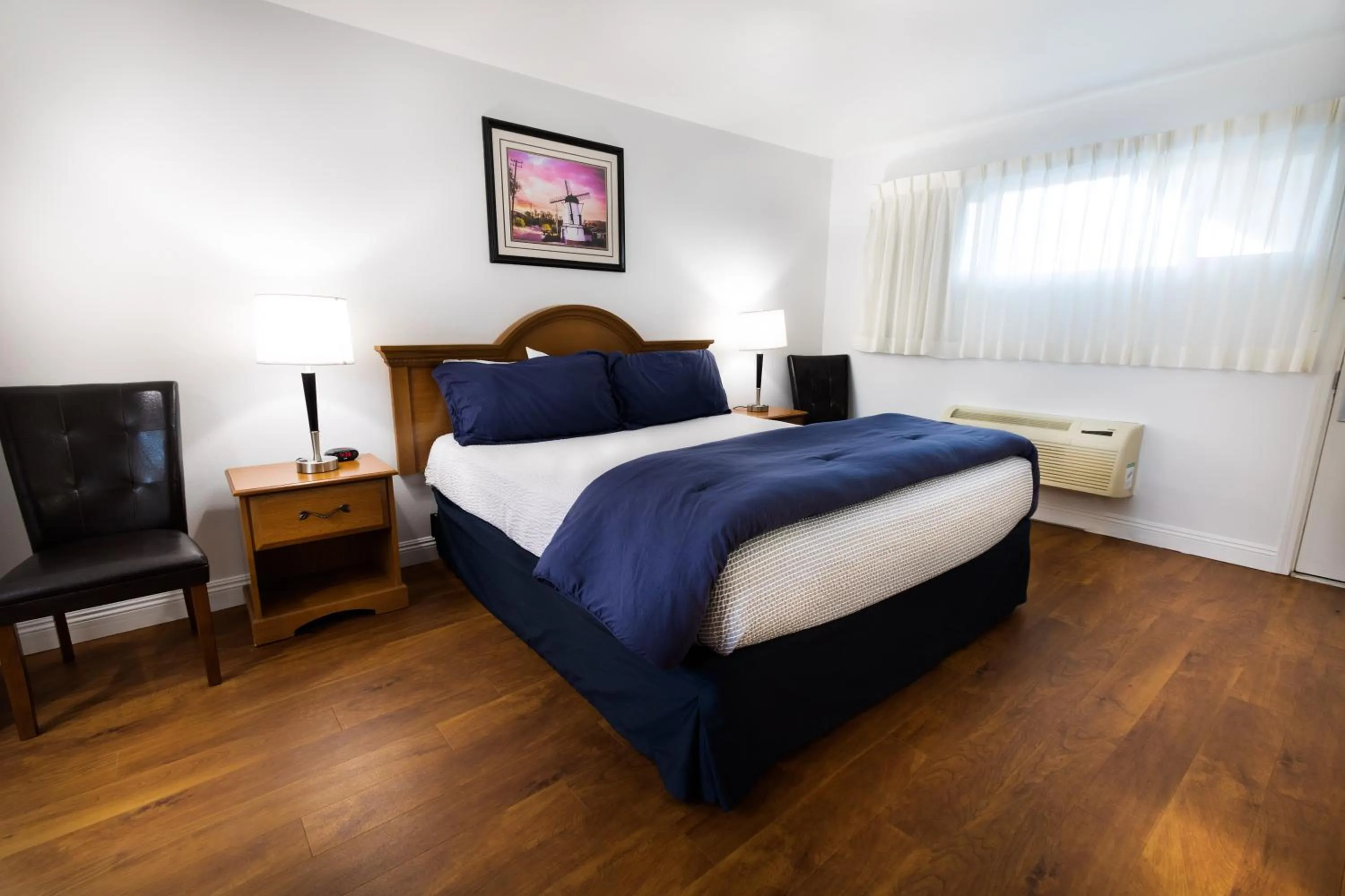 Bed in King Frederik Inn