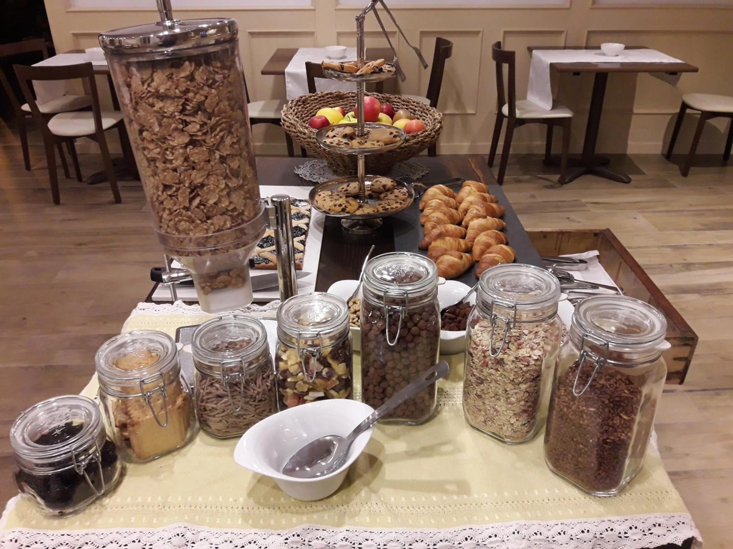 Food and drinks in Ai Vellutai