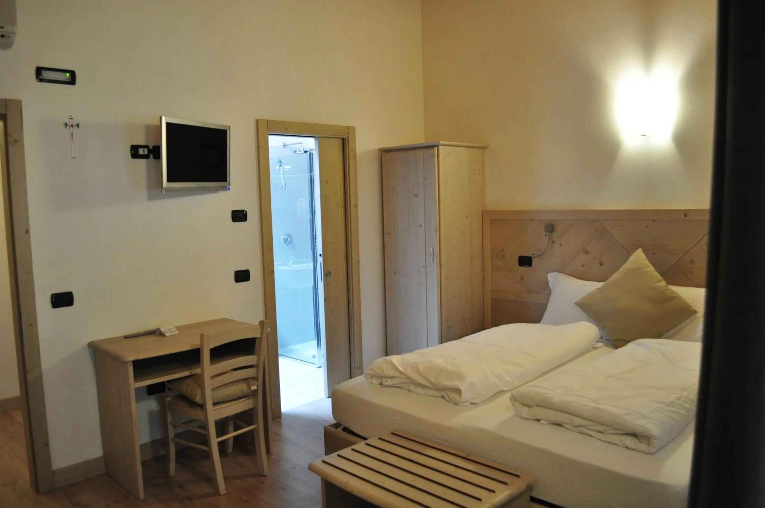 Photo of the whole room, Bed in Ai Vellutai