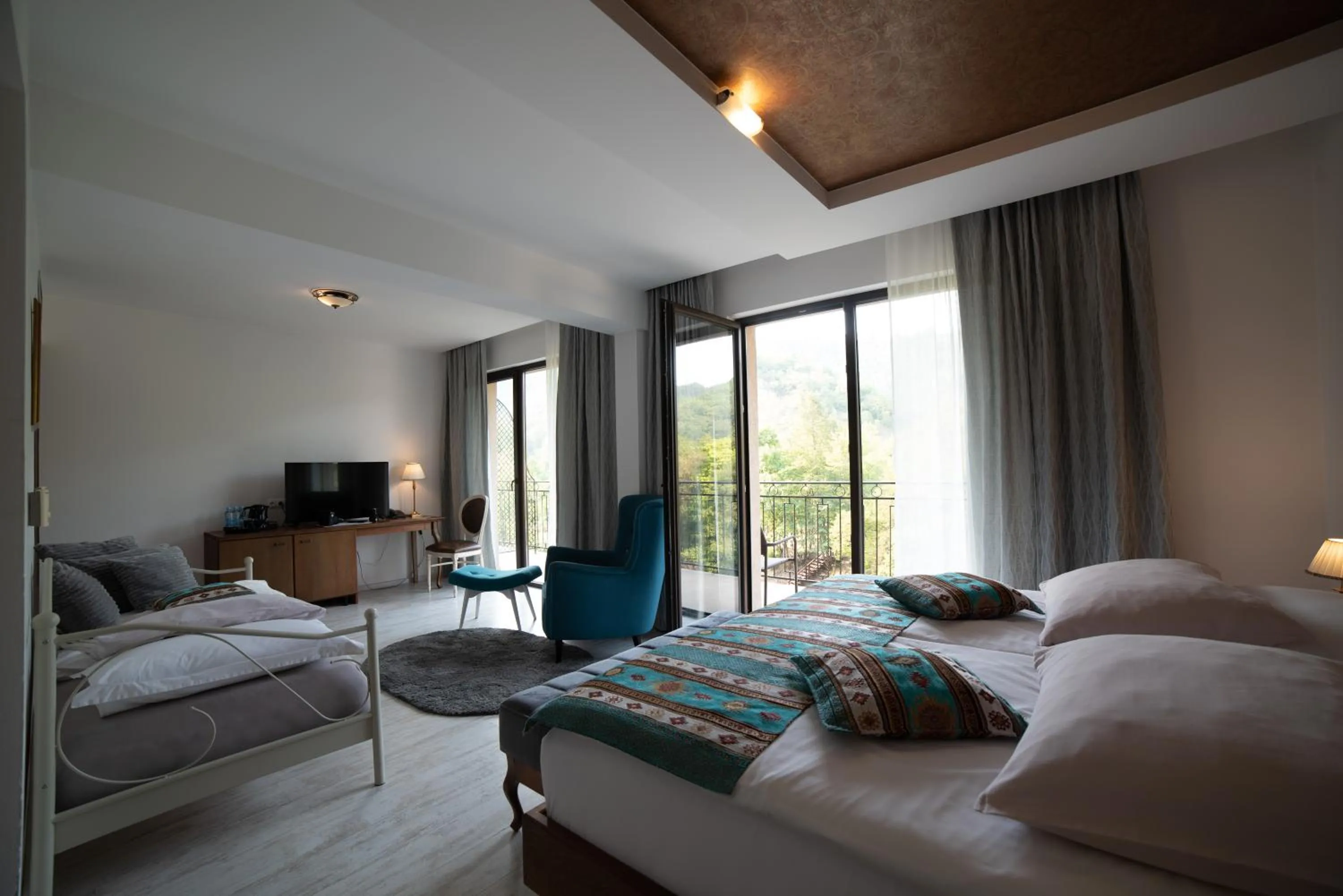 Bedroom, Bed in Hotel Kostelski Buk