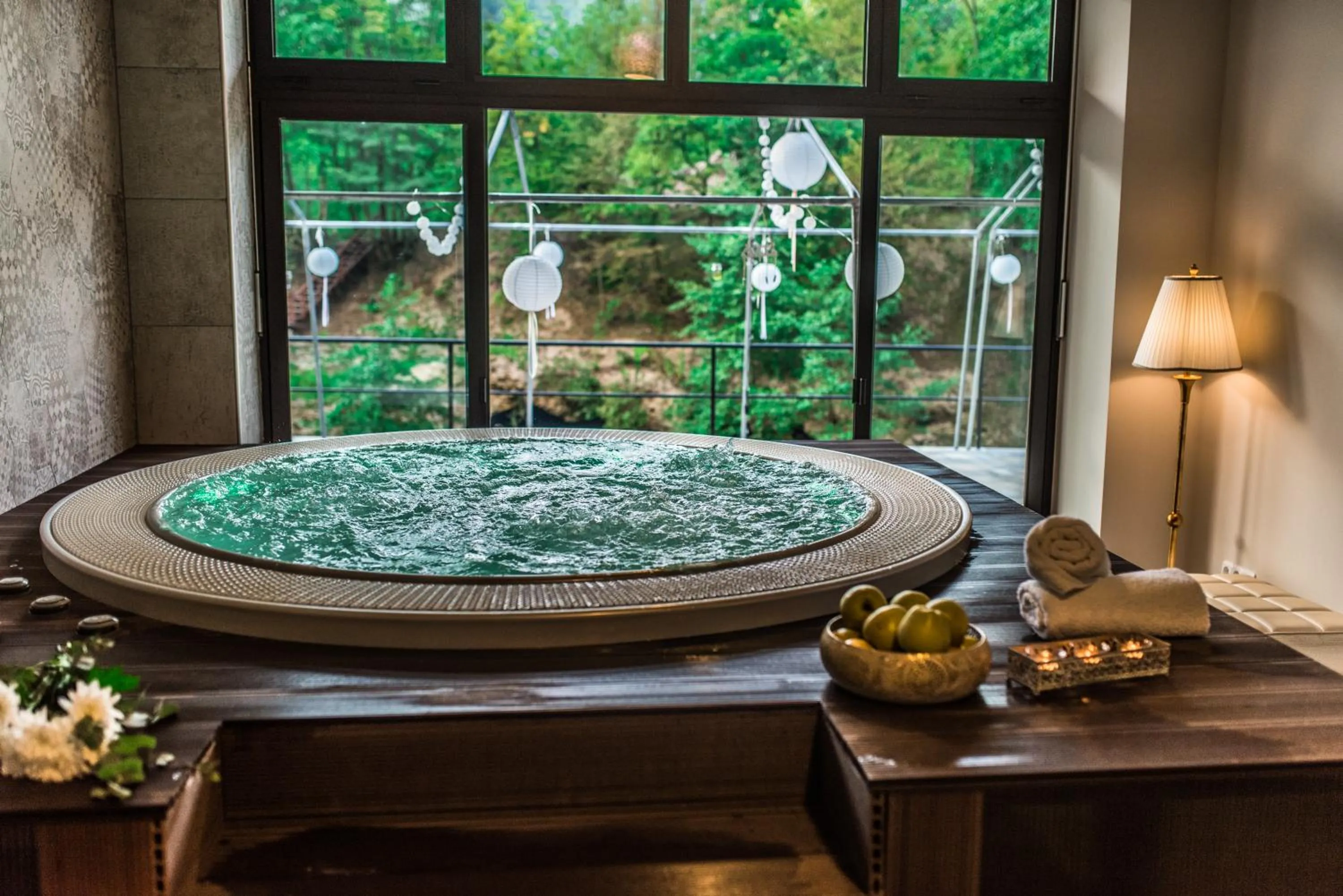 Hot Tub in Hotel Kostelski Buk