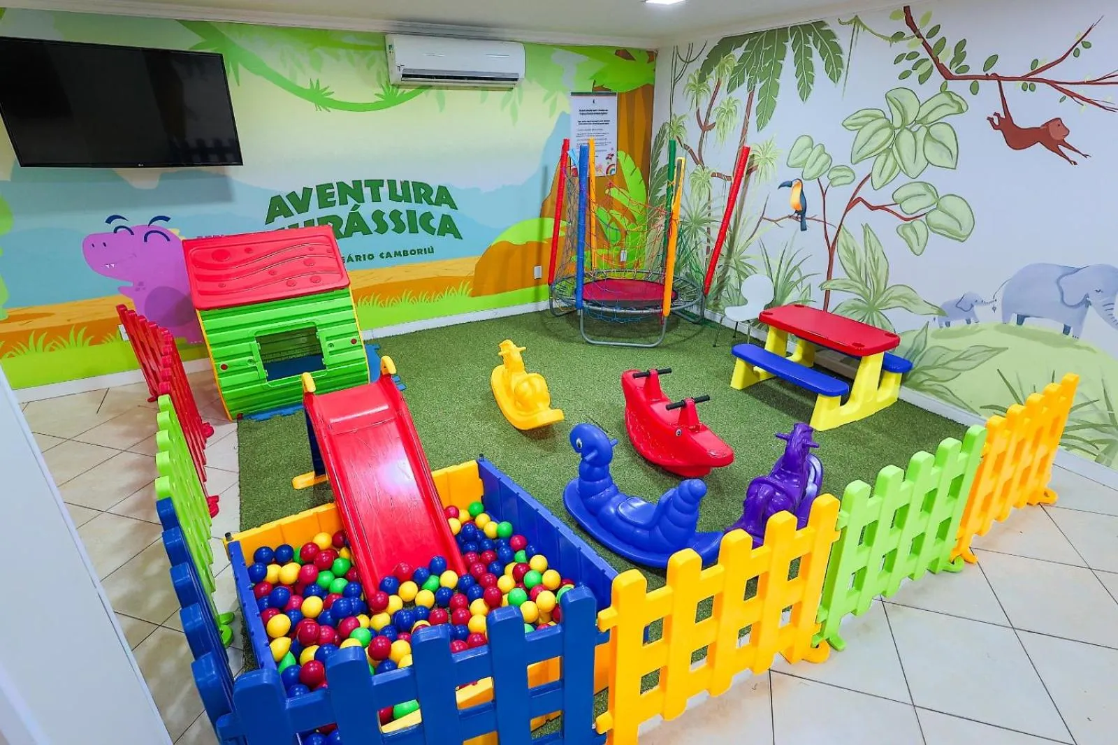 children in Hotel Açores