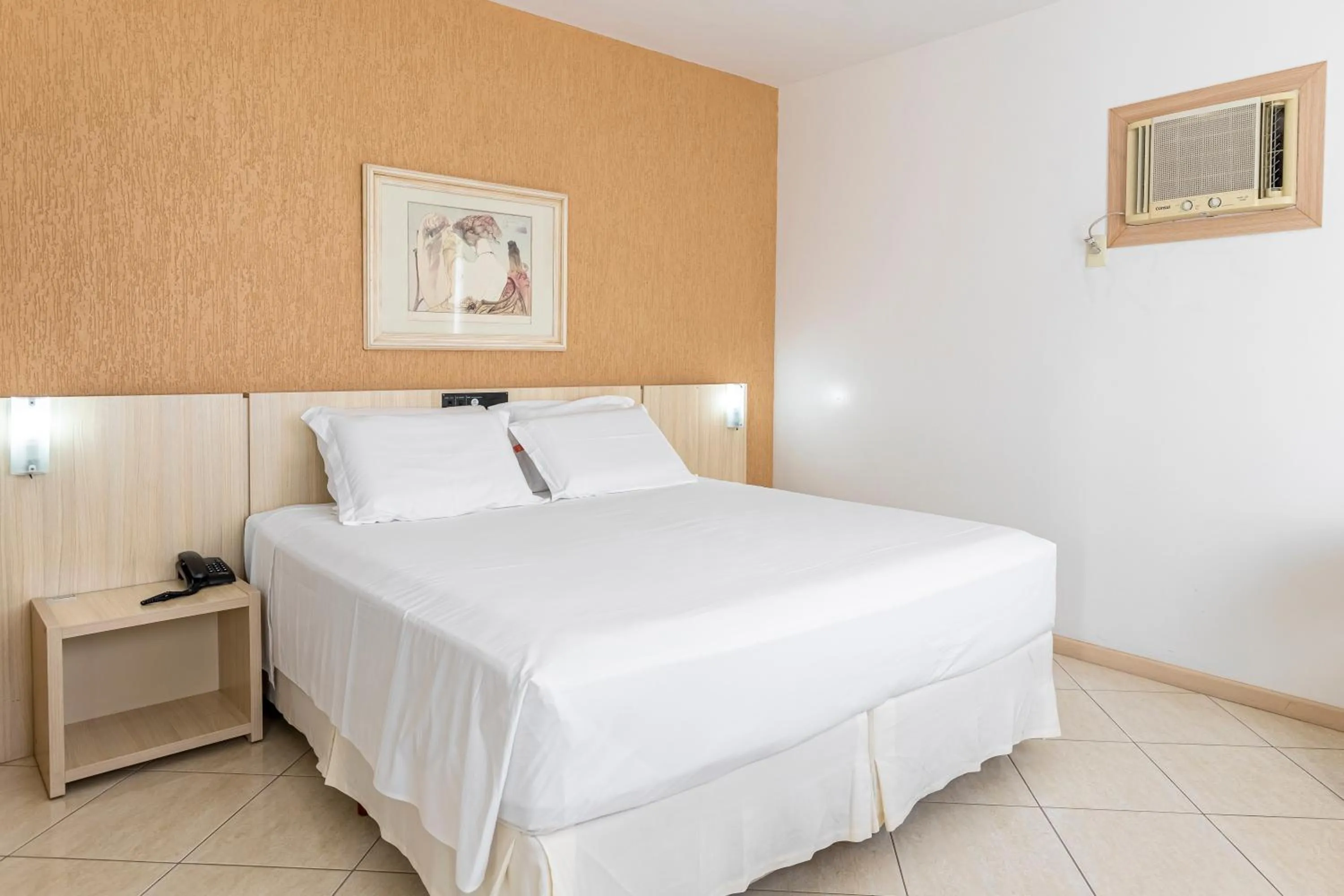 Standard Double Room - single occupancy in Hotel Açores