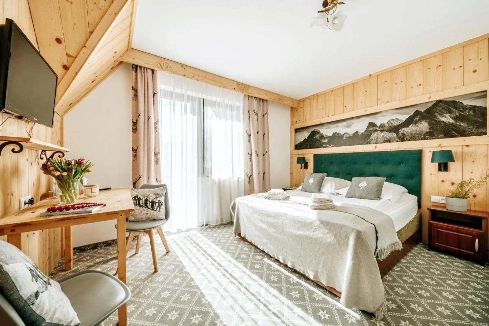 TV and multimedia, Bed in Willa Swoboda Garden Spa