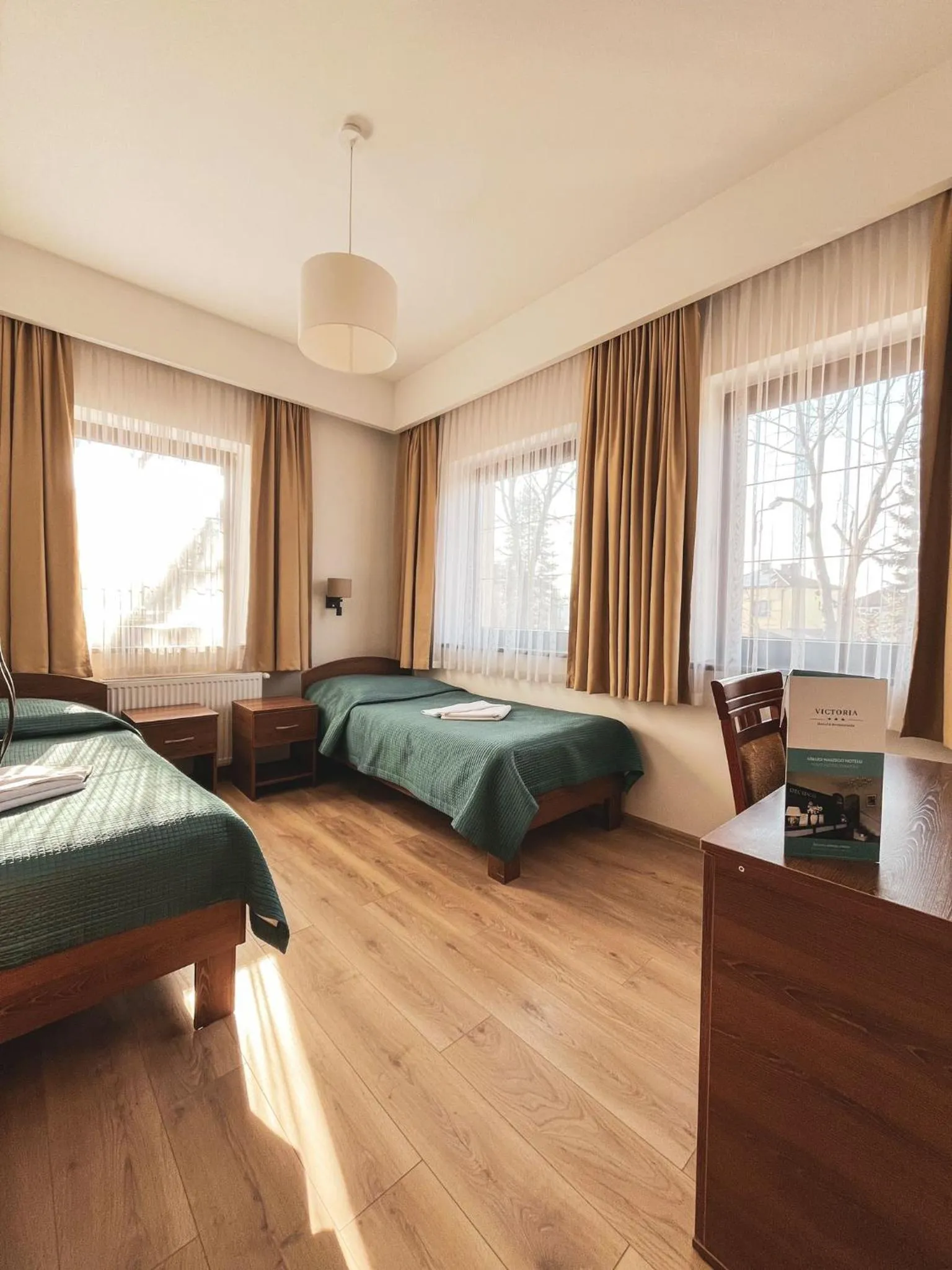 Bed in Hotel Victoria