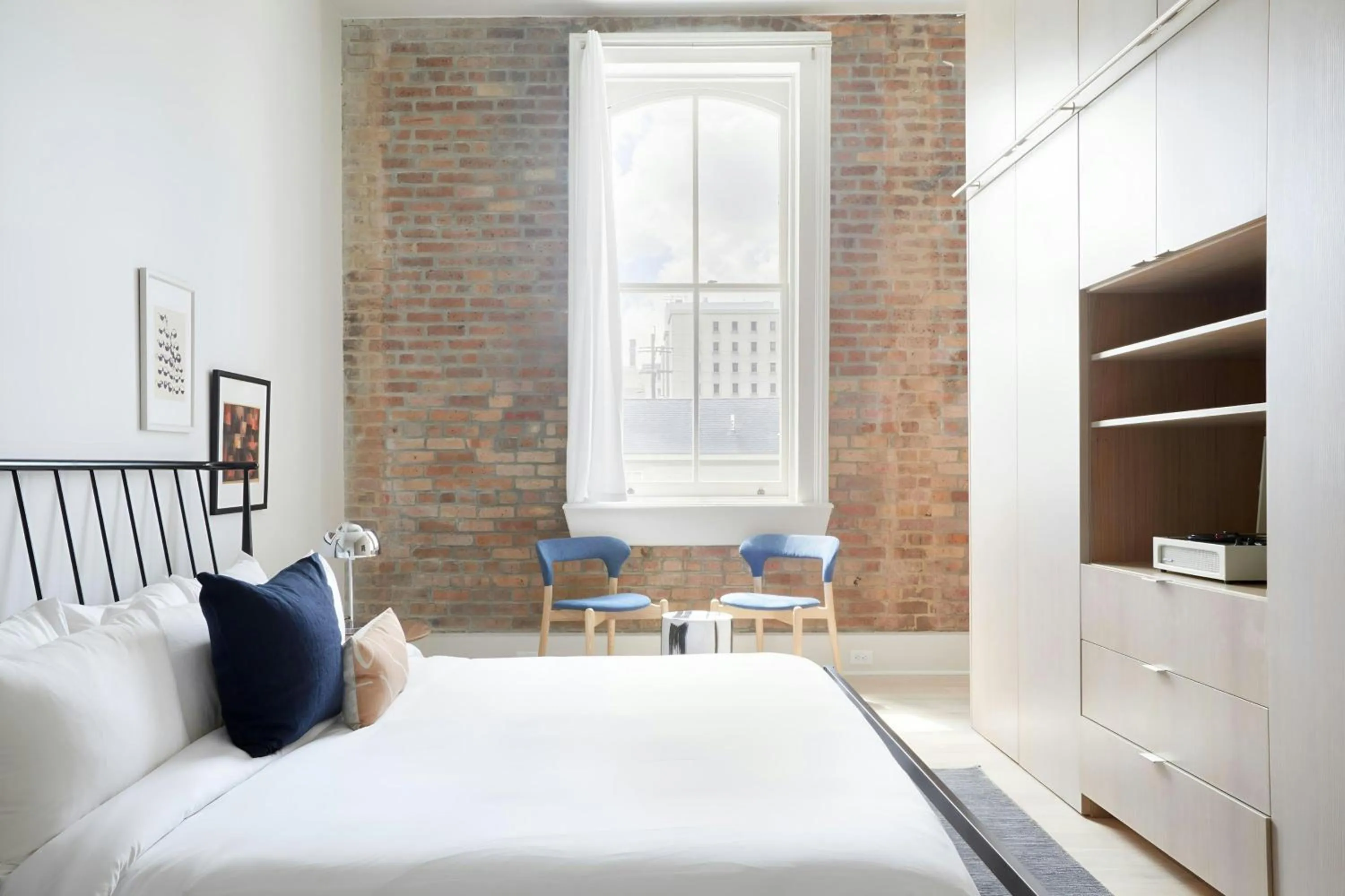 Bedroom, Bed in Sonder by Marriott Bonvoy Gravier Place Apartments Medical