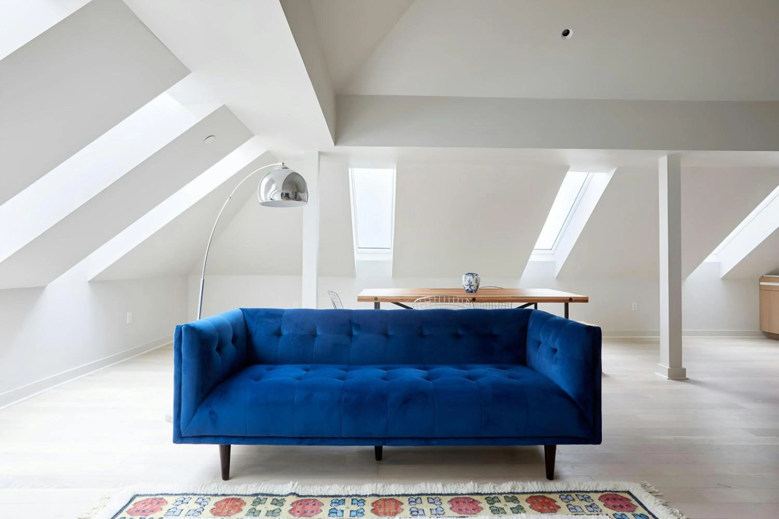 Living room in Sonder by Marriott Bonvoy Gravier Place Apartments Medical