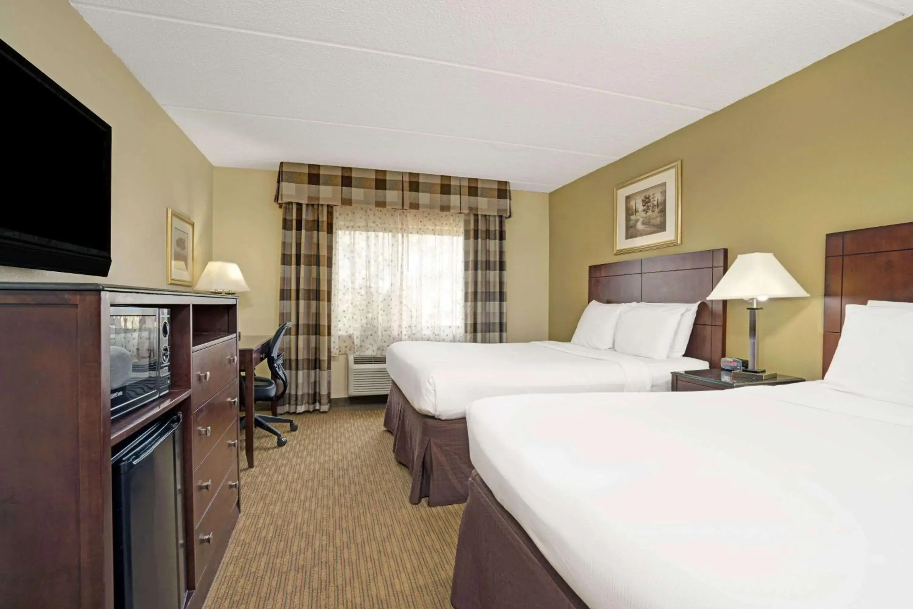 2 Queen Beds, Mobility Accessible Room, Non-Smoking in Super 8 by Wyndham Monticello 2 Queen Beds, Mobility Accessible Room, Non-Smoking in Super 8 by Wyndham Monticello