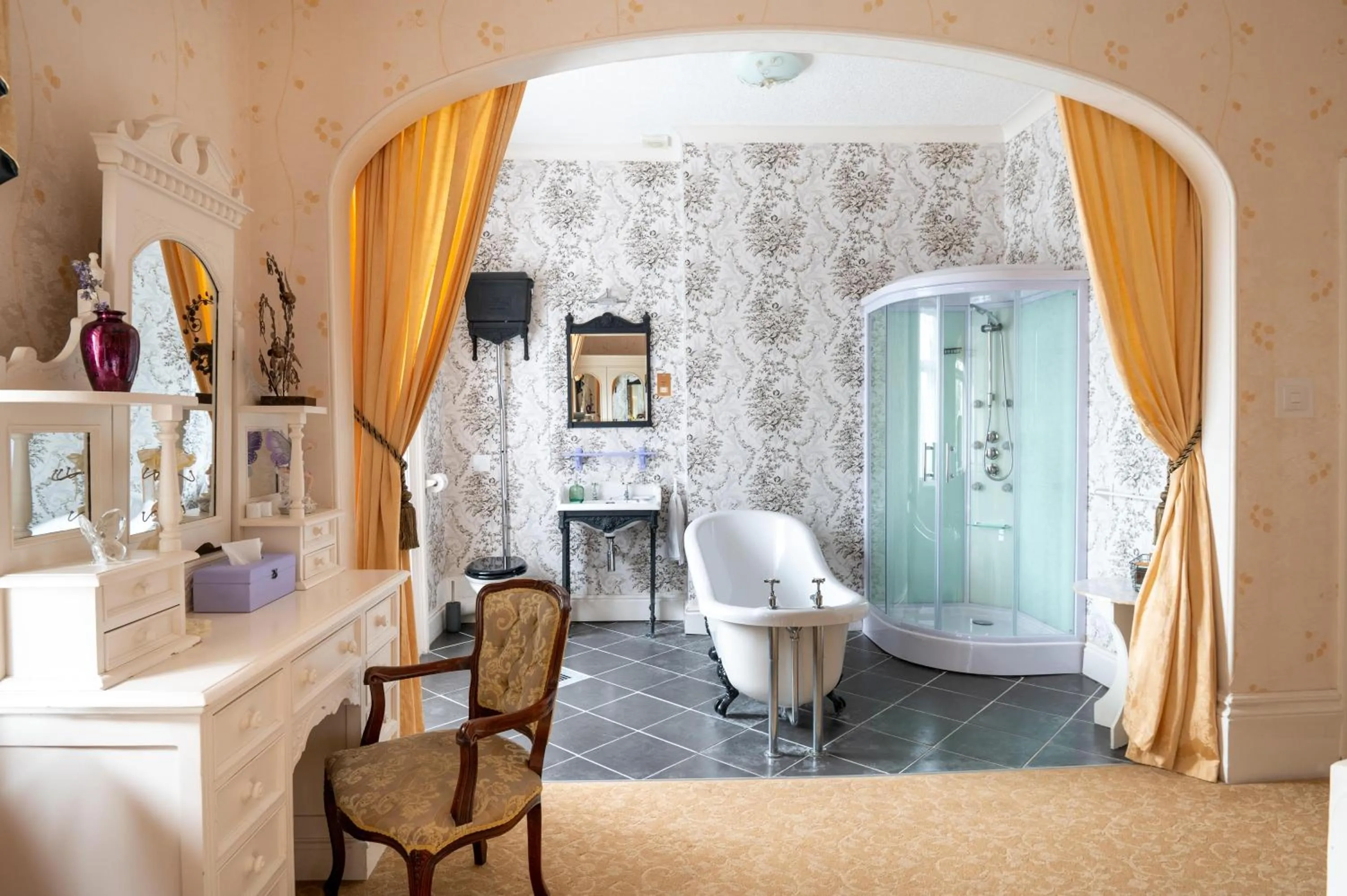 Bedroom in Enchanted Manor