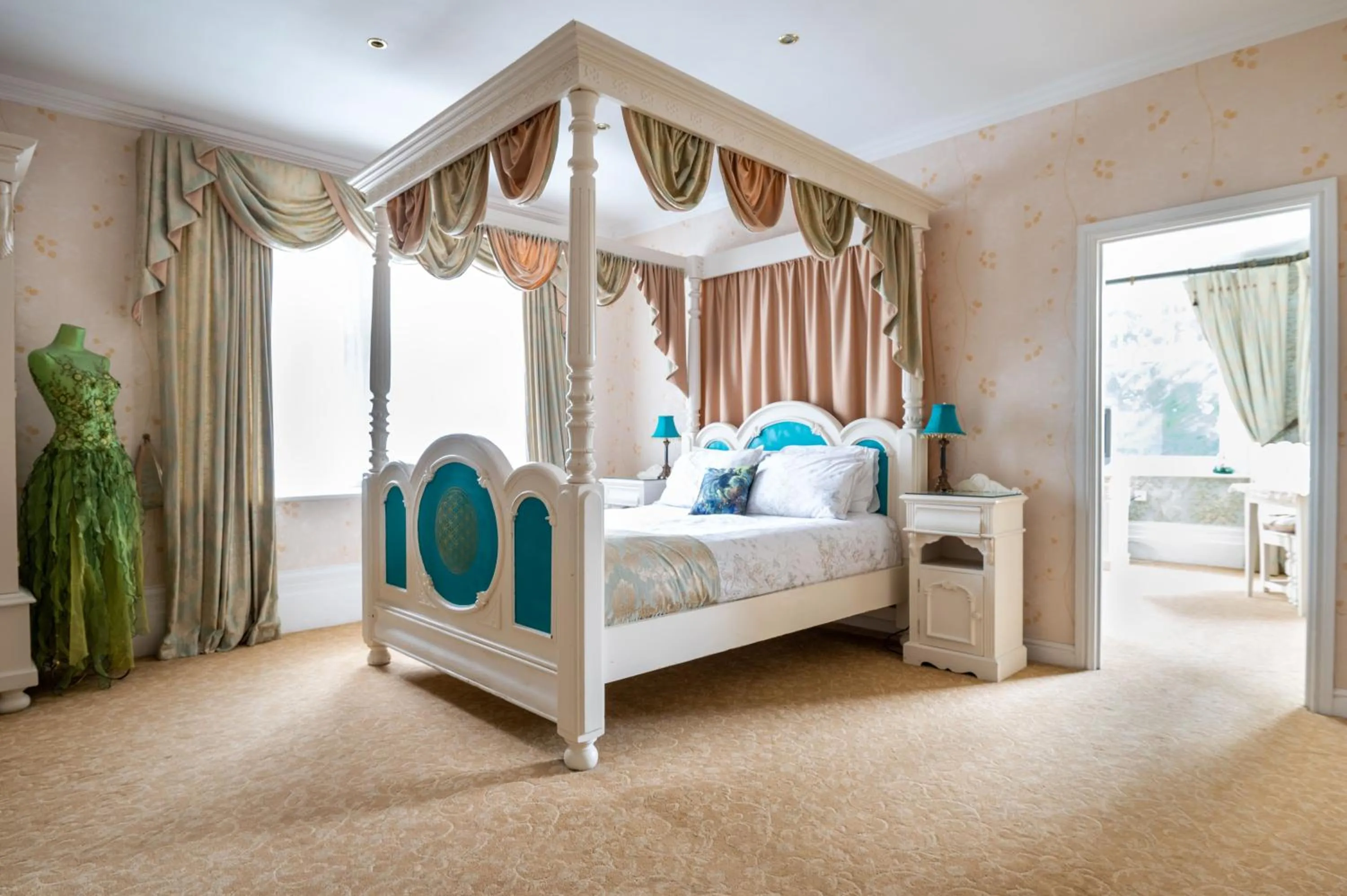 Bedroom, Bed in Enchanted Manor