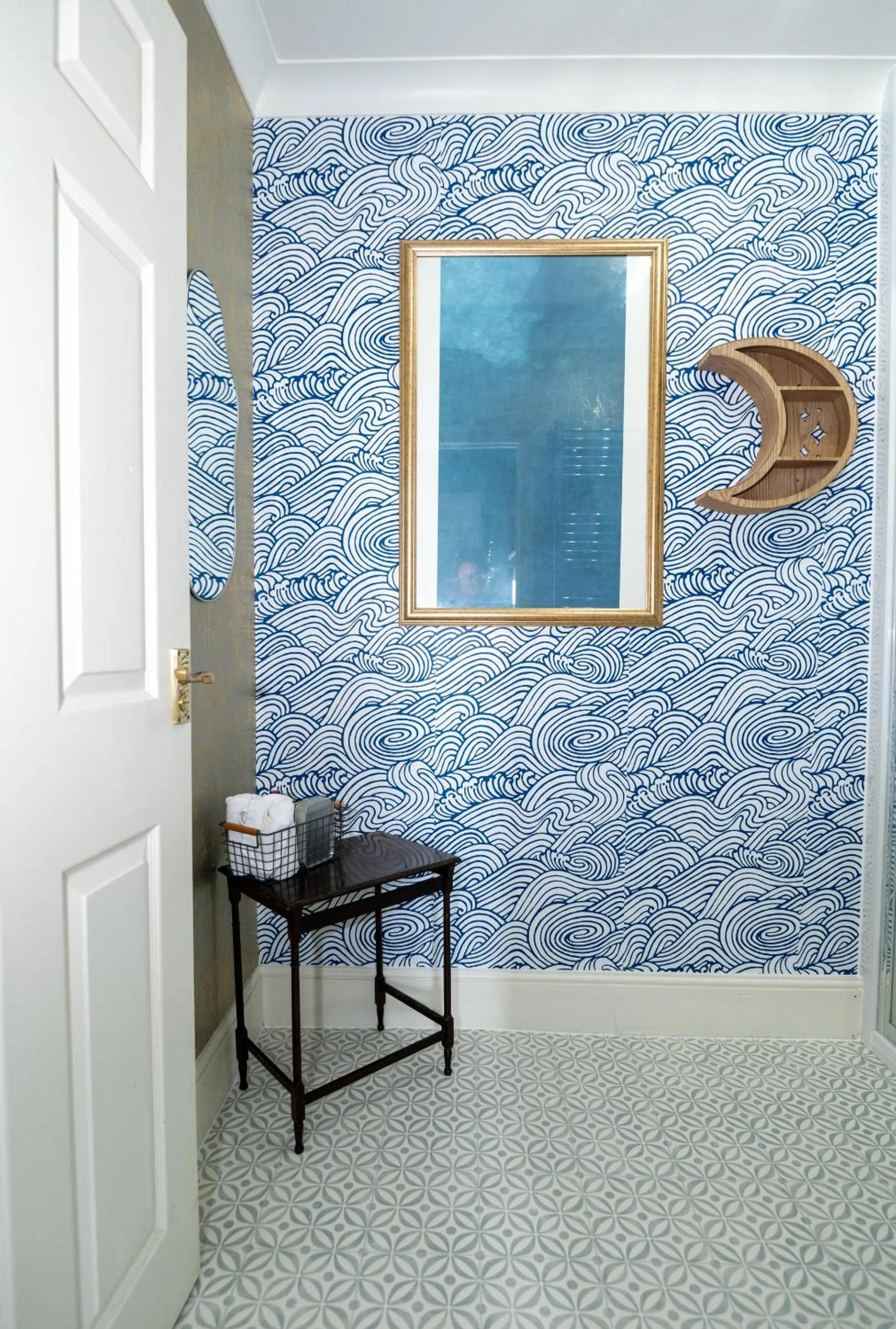 Bathroom in Enchanted Manor