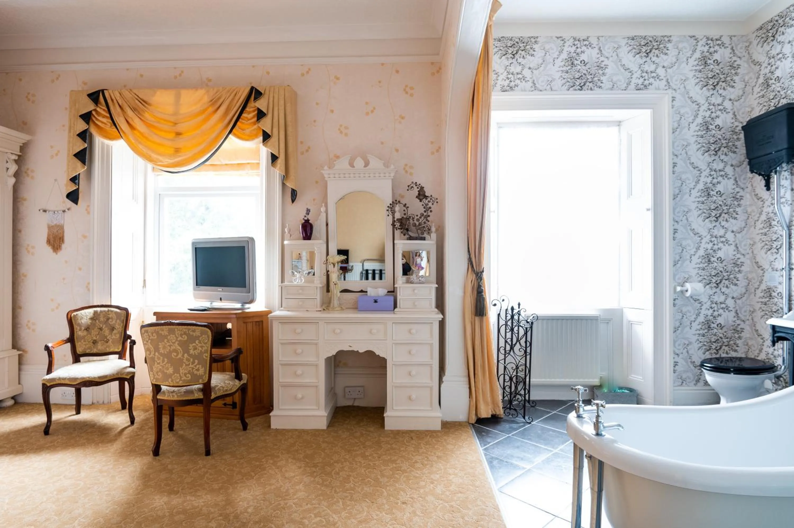 Bedroom in Enchanted Manor