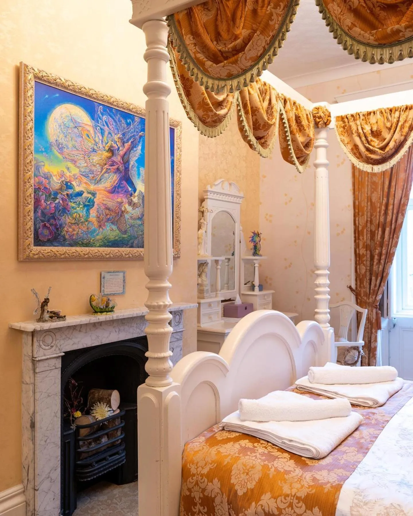 Bedroom, Bed in Enchanted Manor