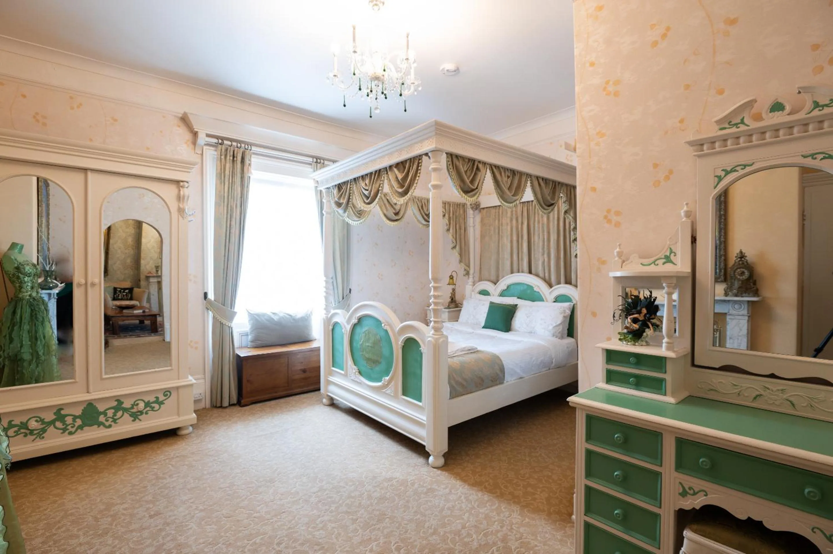 Bedroom, Bed in Enchanted Manor