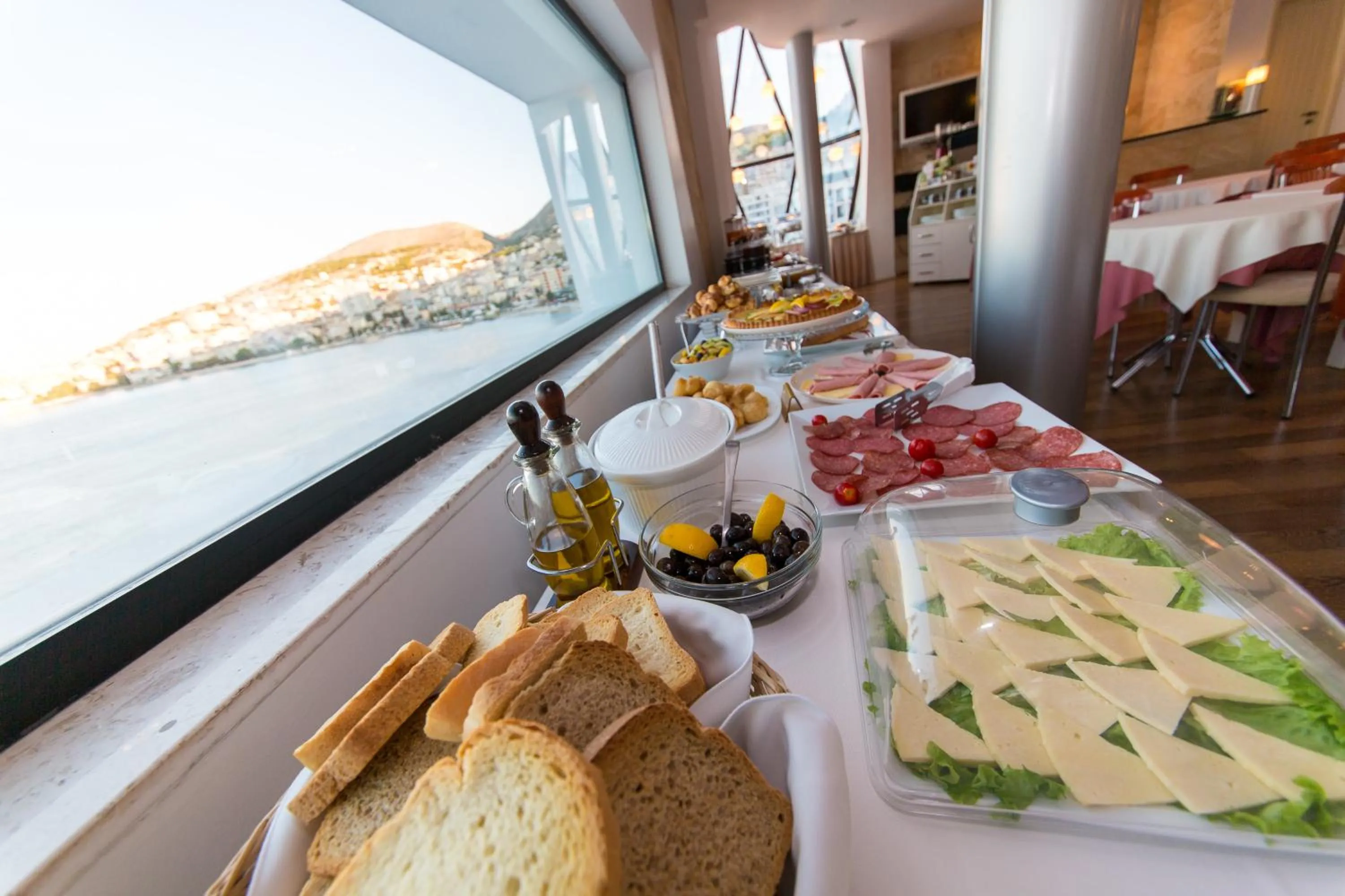 Buffet breakfast in Hotel Brilant Saranda