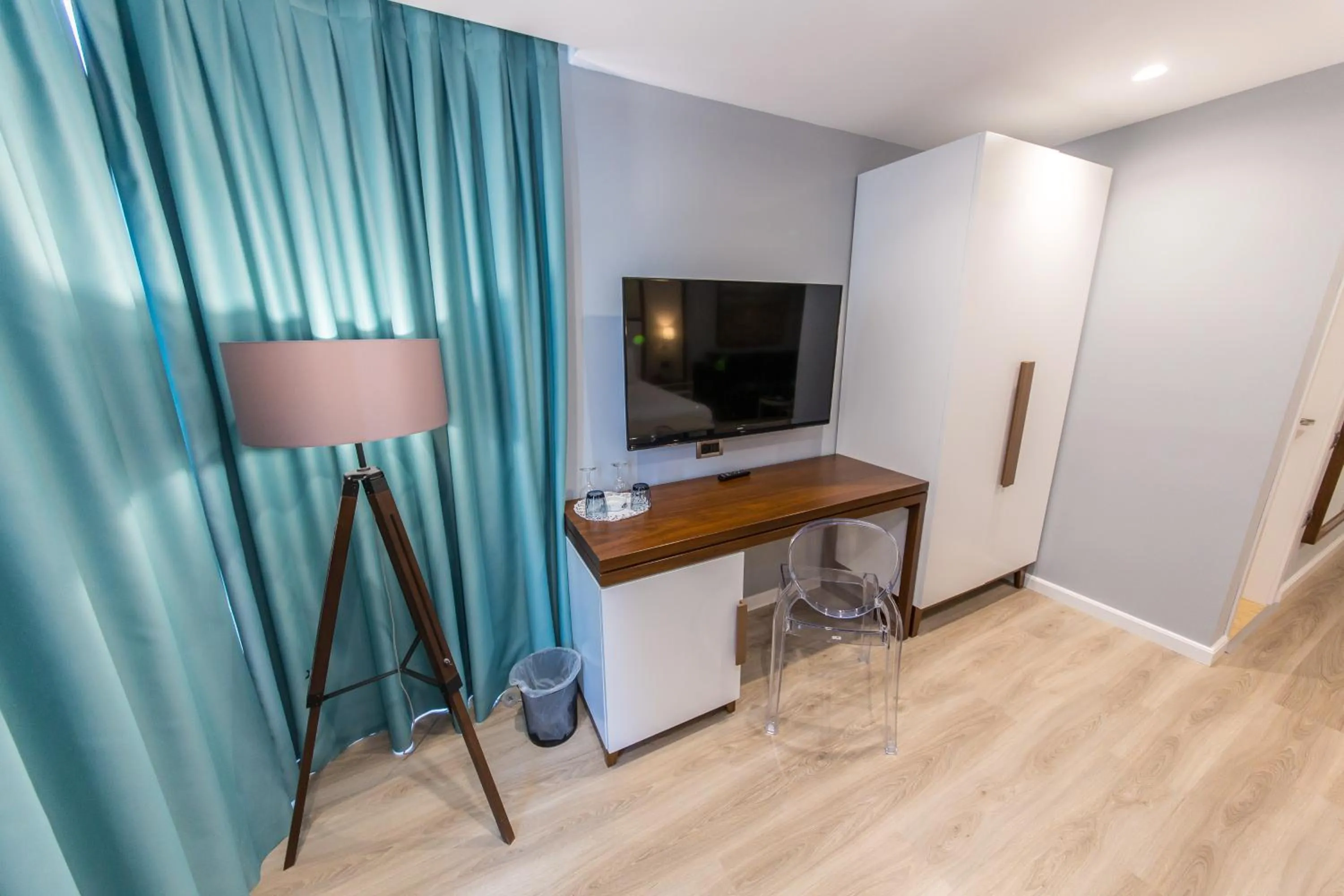 TV and multimedia in Hotel Brilant Saranda