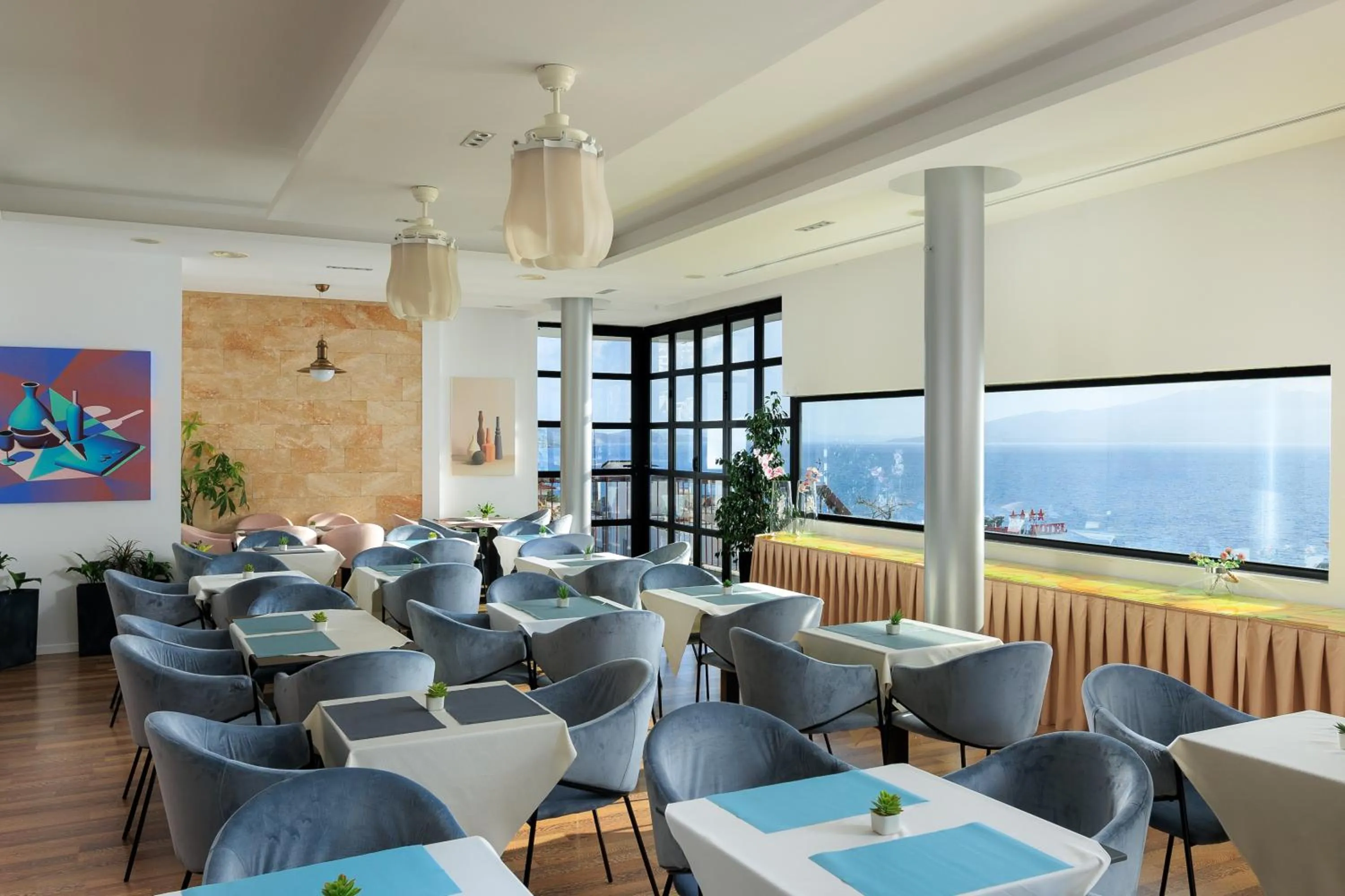 Restaurant/places to eat in Hotel Brilant Saranda