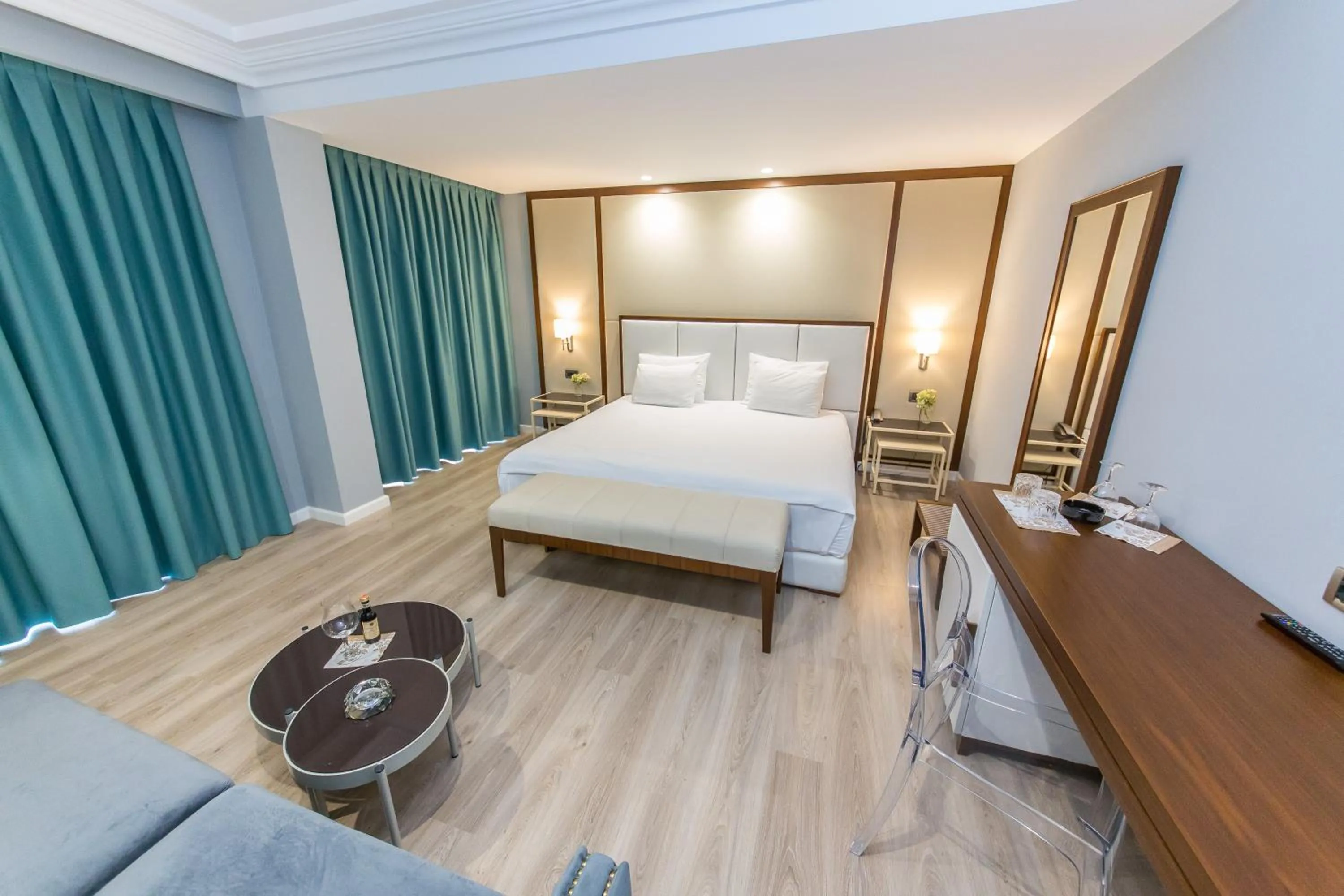 Photo of the whole room, Bed in Hotel Brilant Saranda