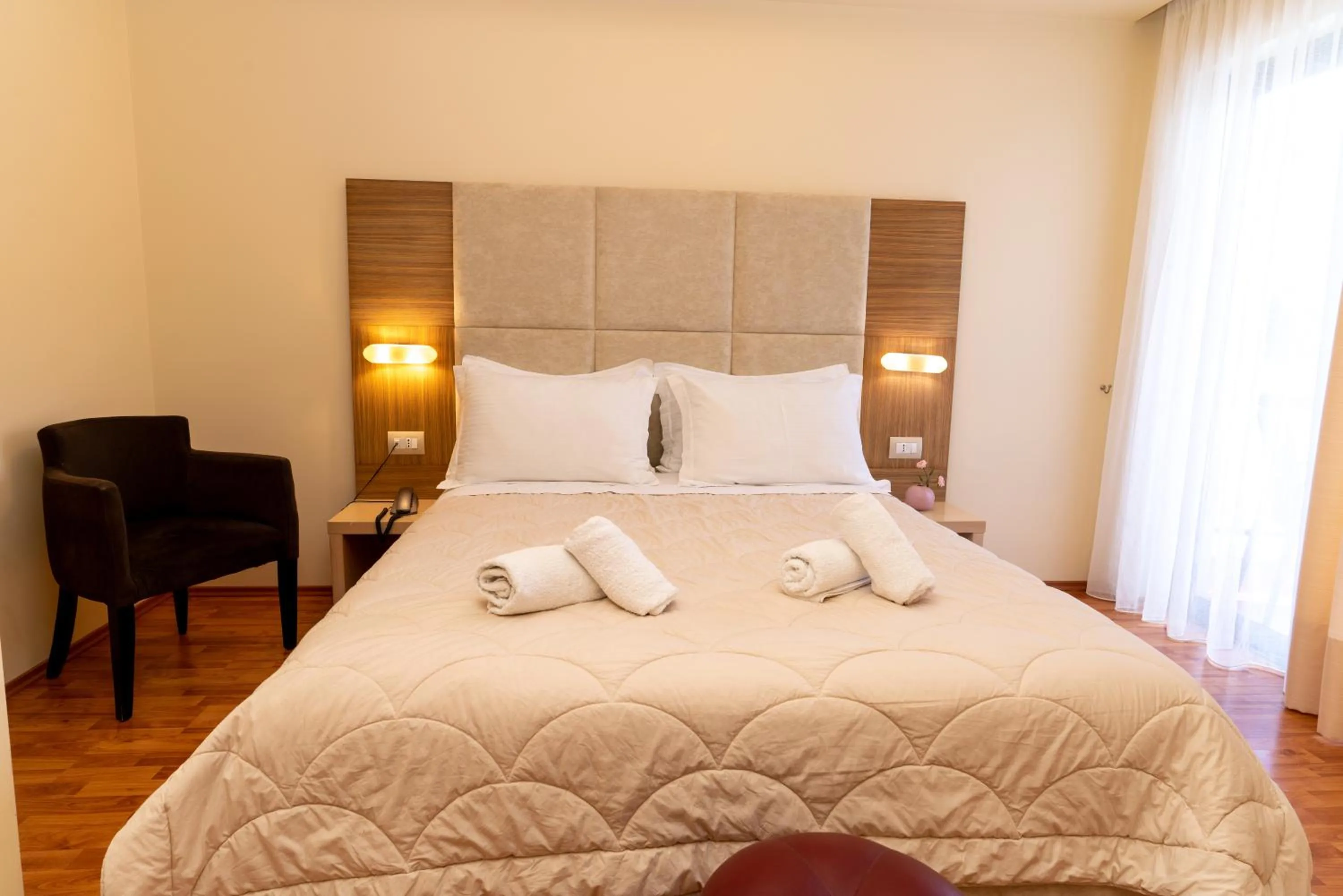 Photo of the whole room, Bed in Hotel Brilant Saranda