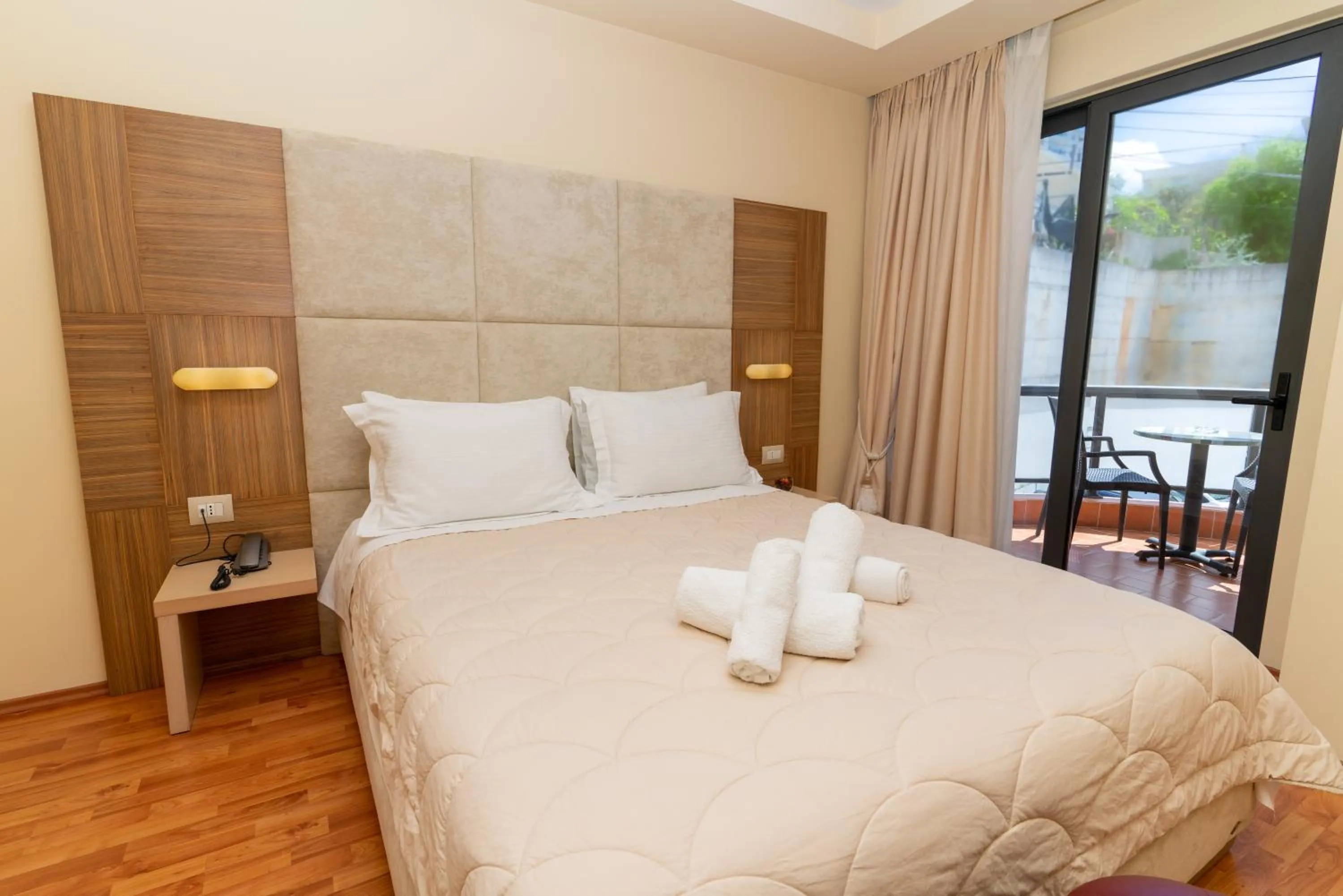 Photo of the whole room, Bed in Hotel Brilant Saranda