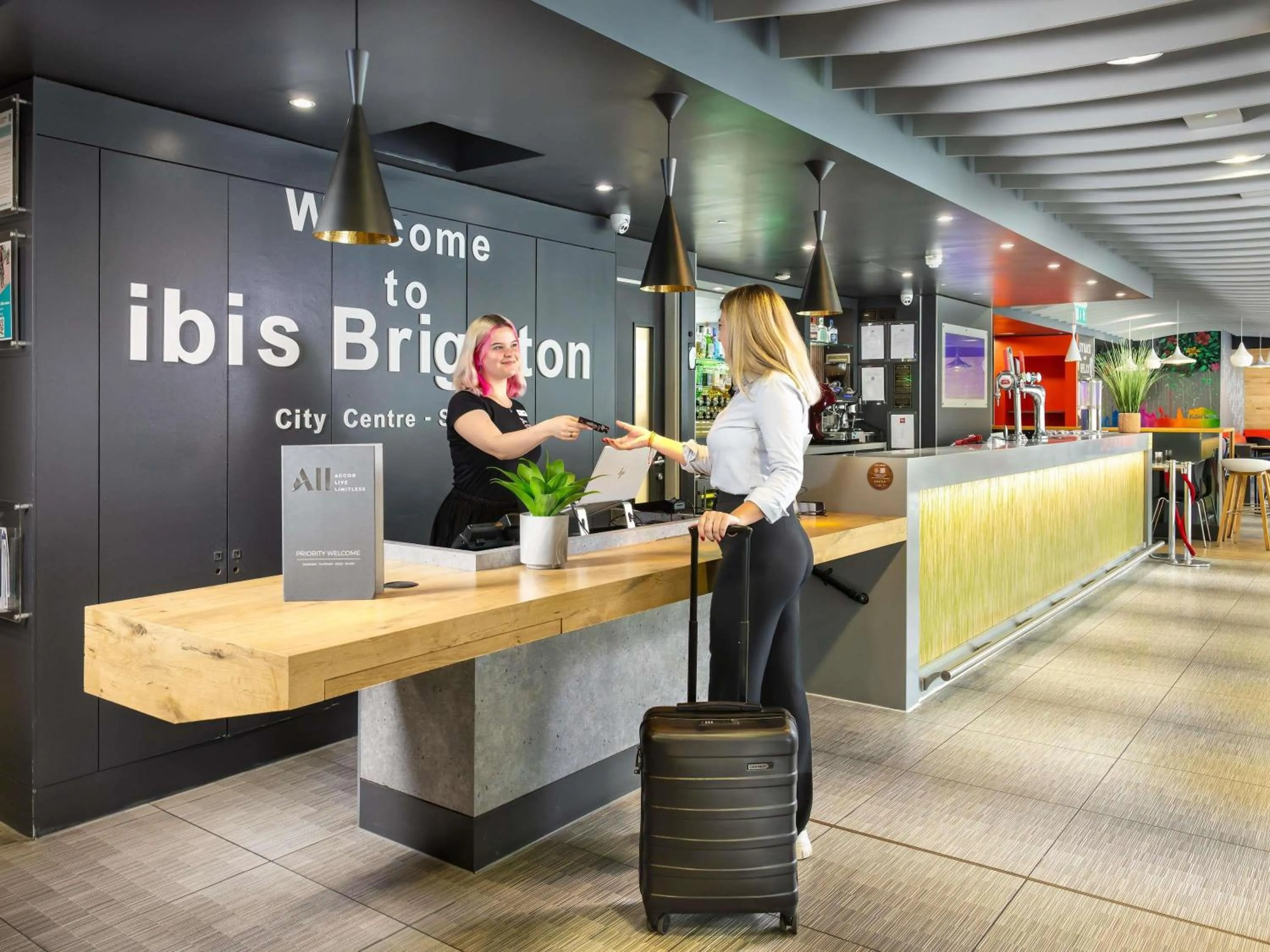 Bedroom in ibis Brighton City Centre - Station