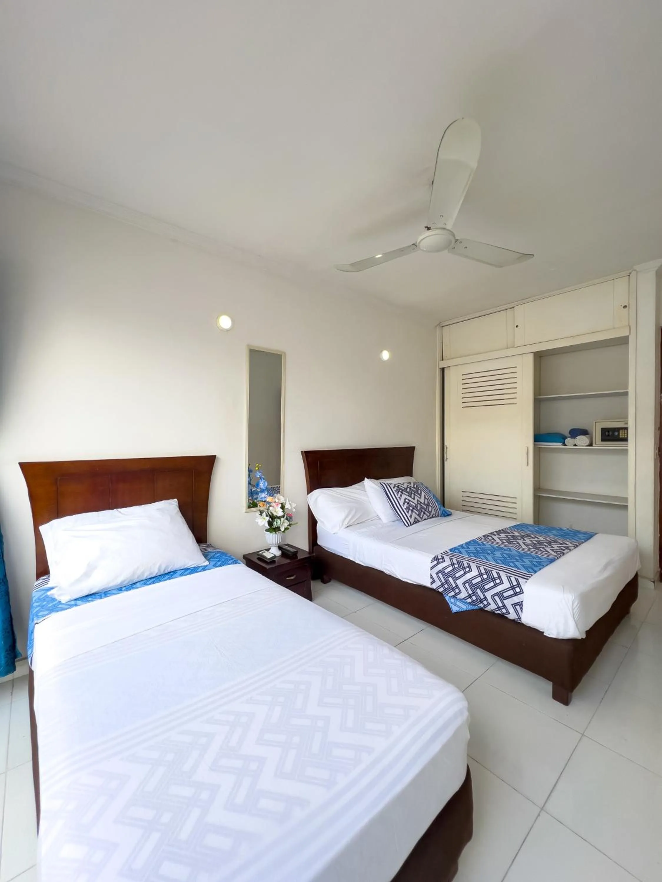 Photo of the whole room, Bed in Apartamentos Playa Rodadero