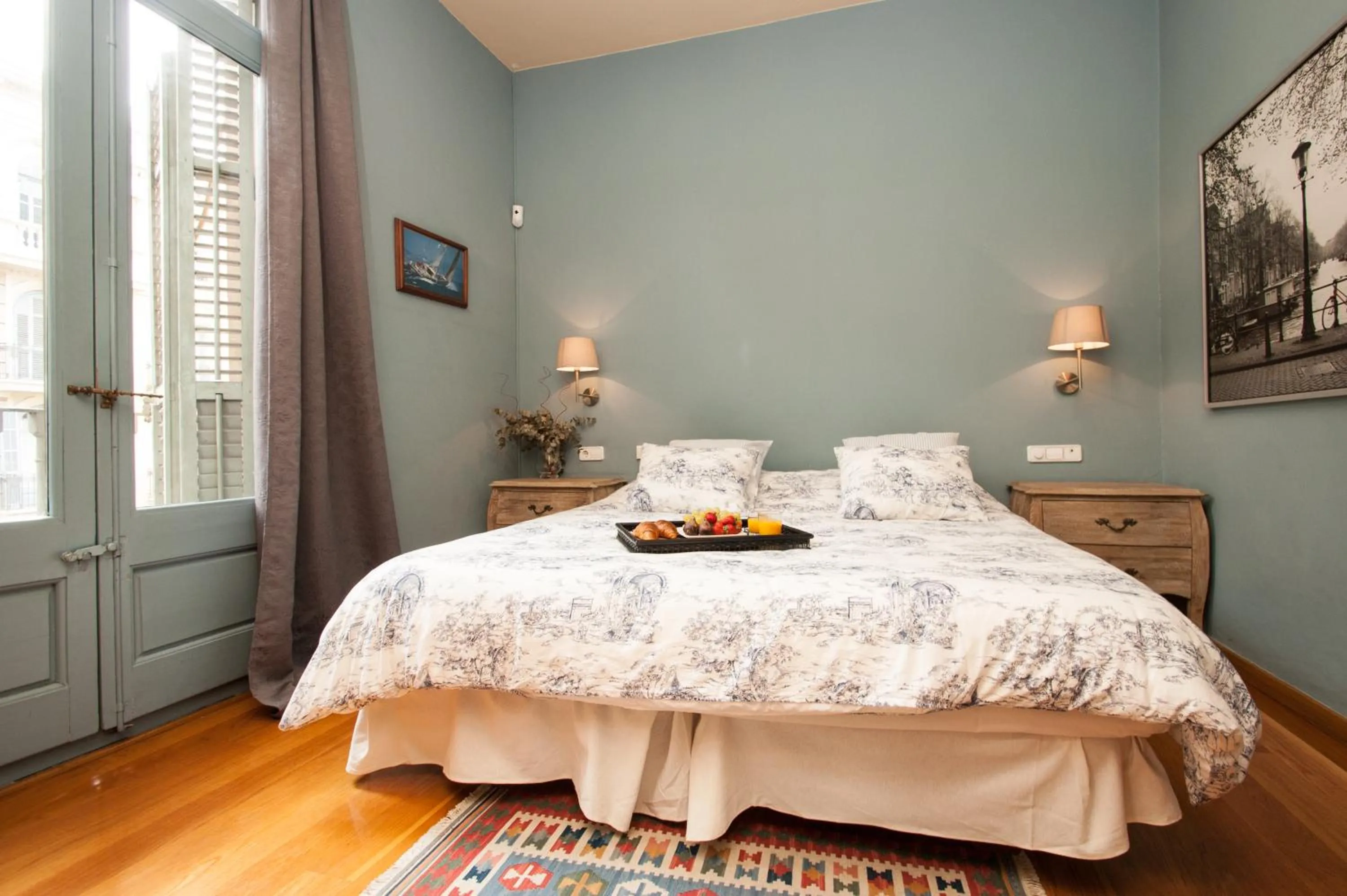 Bedroom, Bed in BCN Apartments 41