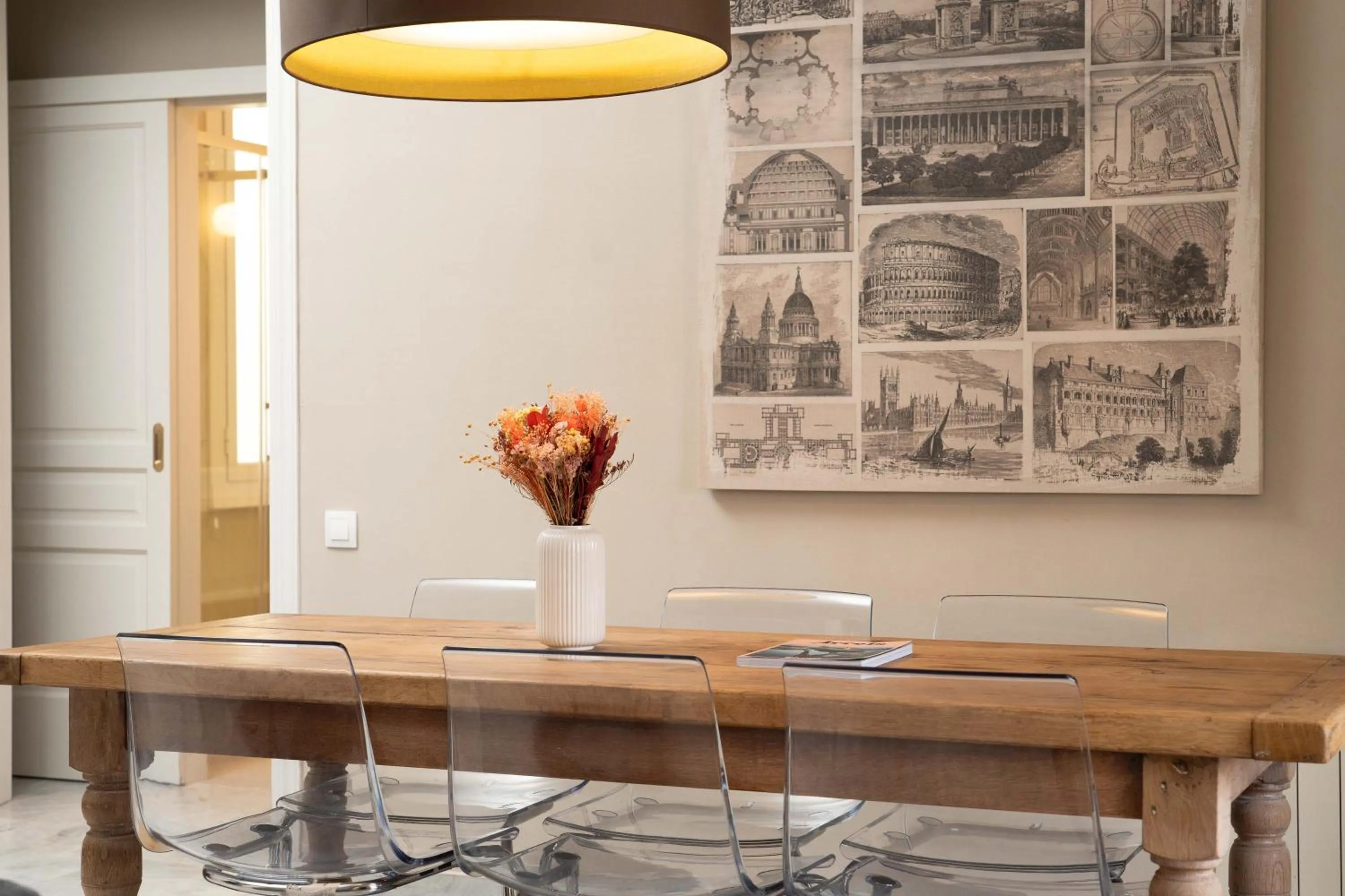 Dining area in BCN Apartments 41