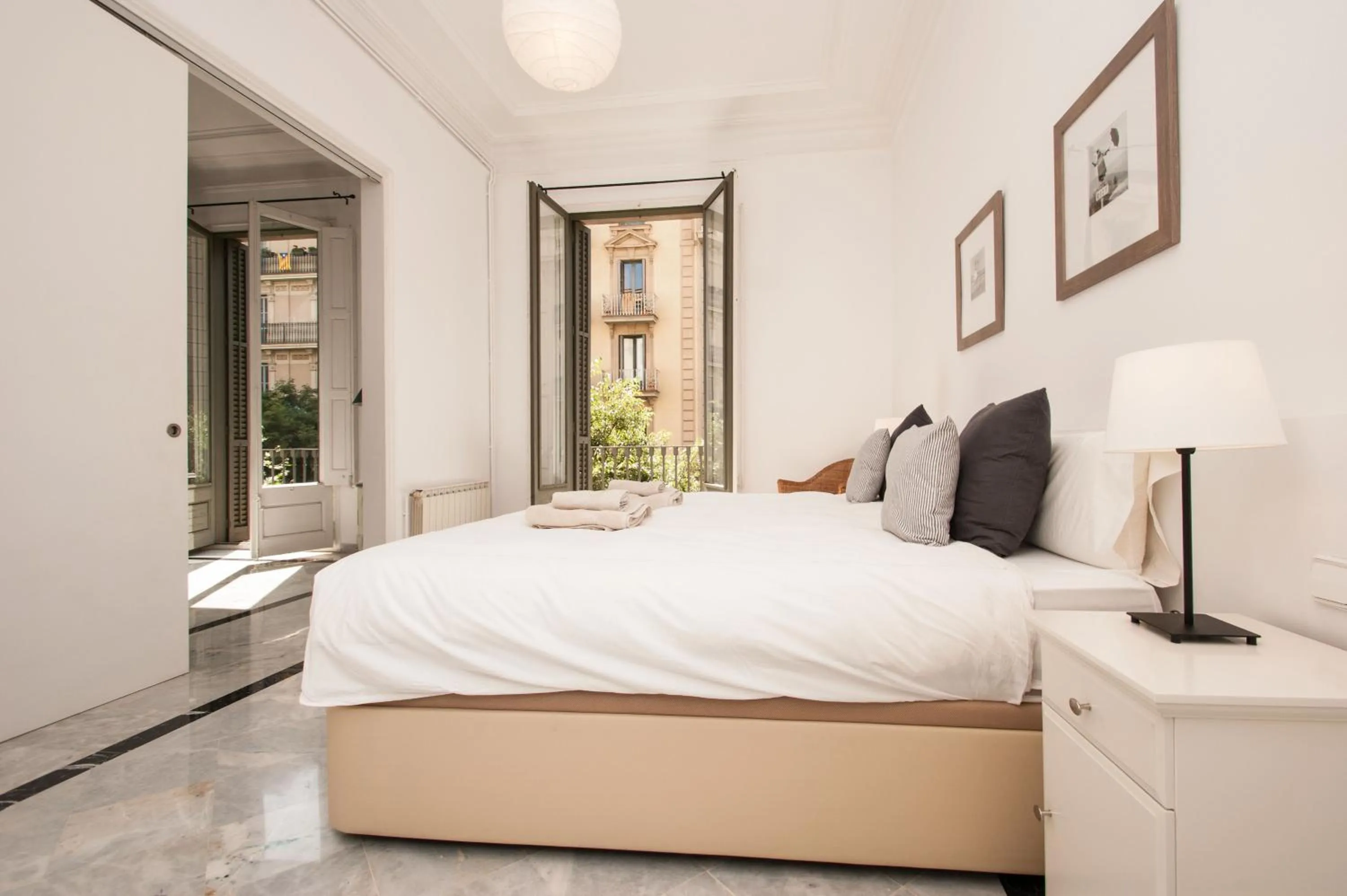 Bedroom, Bed in BCN Apartments 41