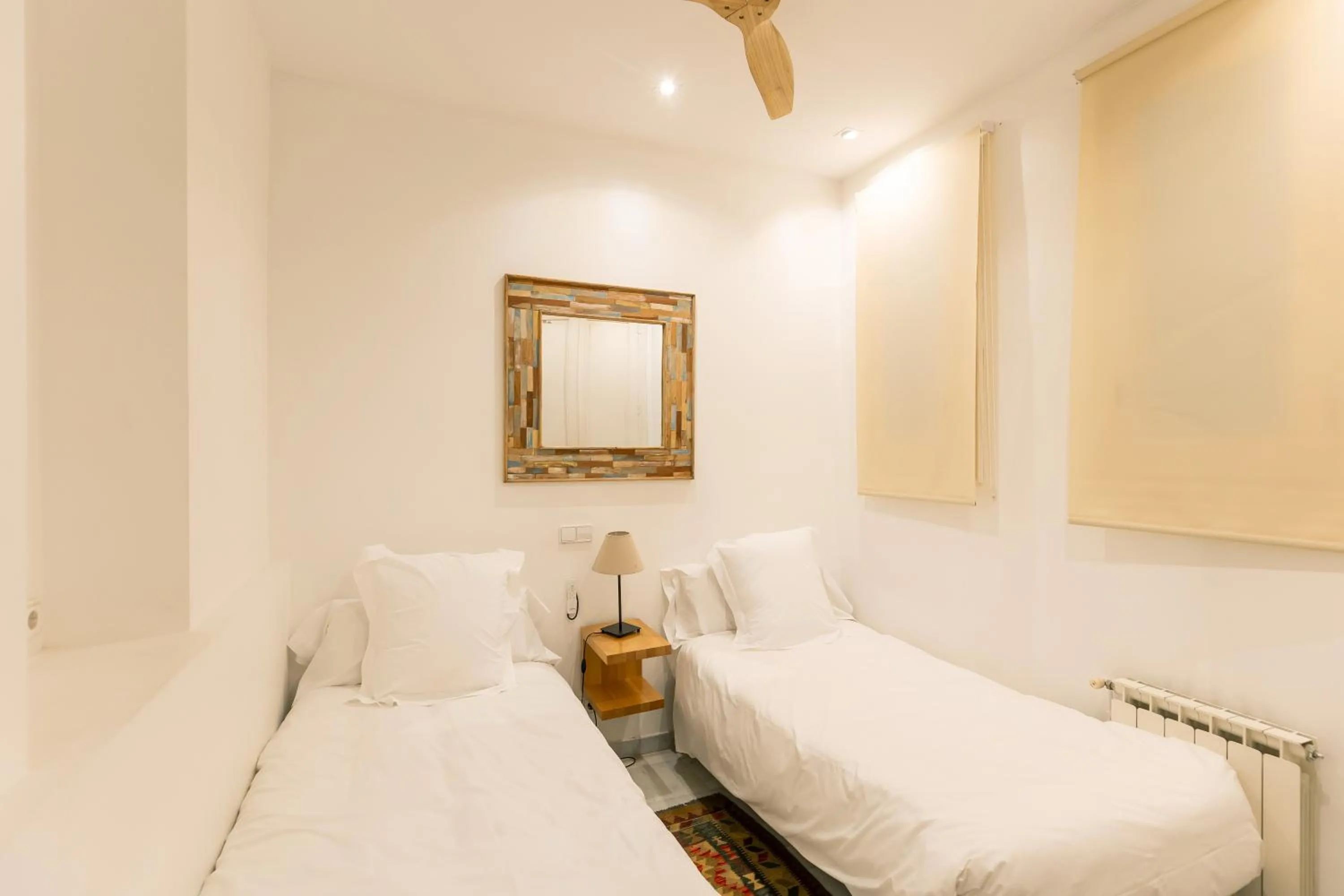 Bedroom, Bed in BCN Apartments 41