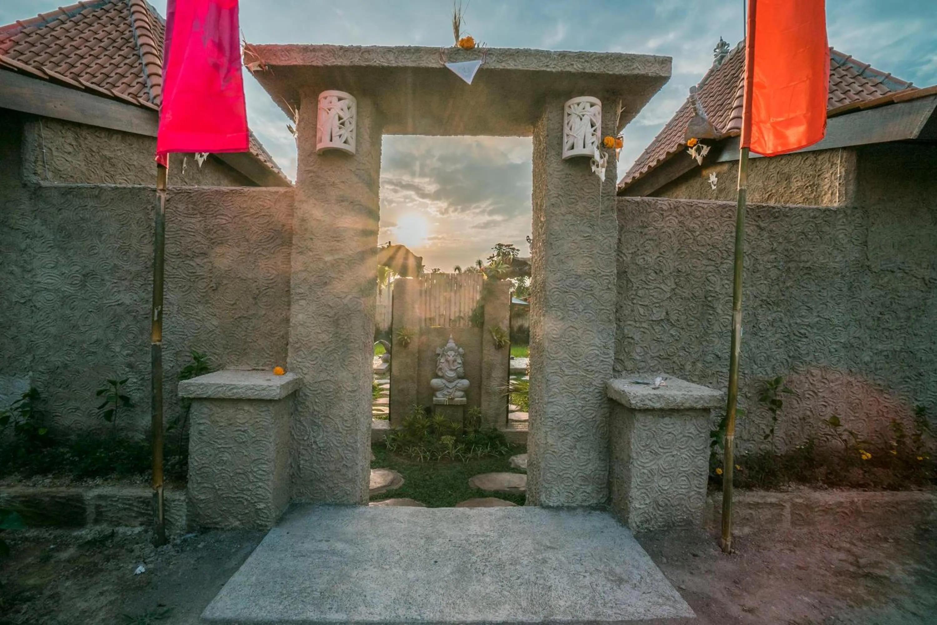 Facade/entrance in Uma Kakul Villas