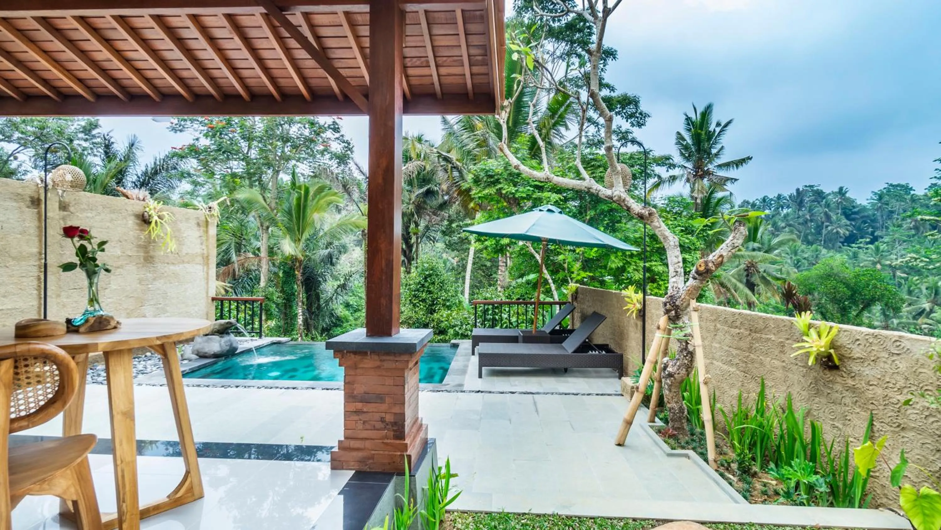 Spring in Uma Kakul Villas