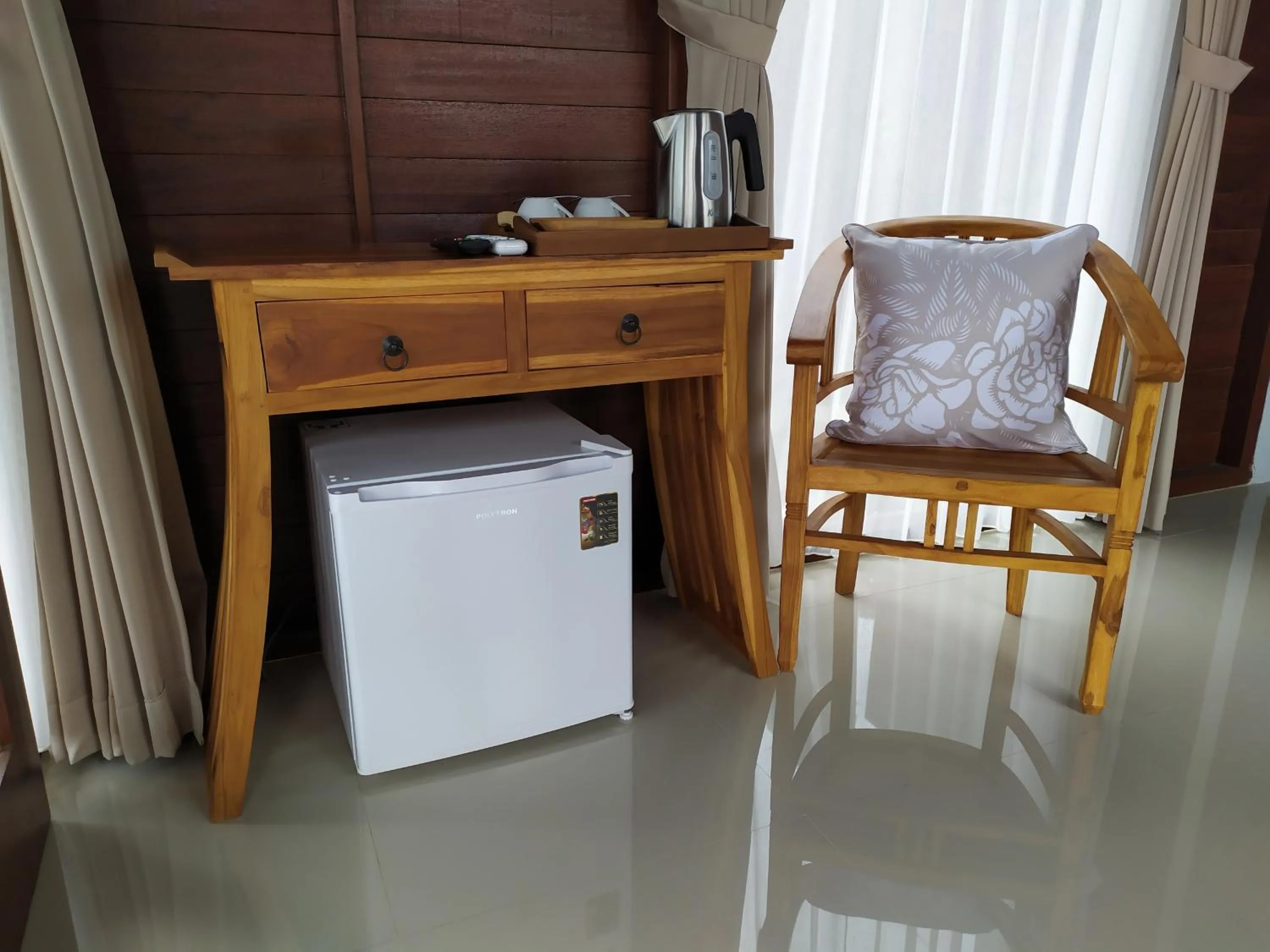 Coffee/tea facilities in Uma Kakul Villas