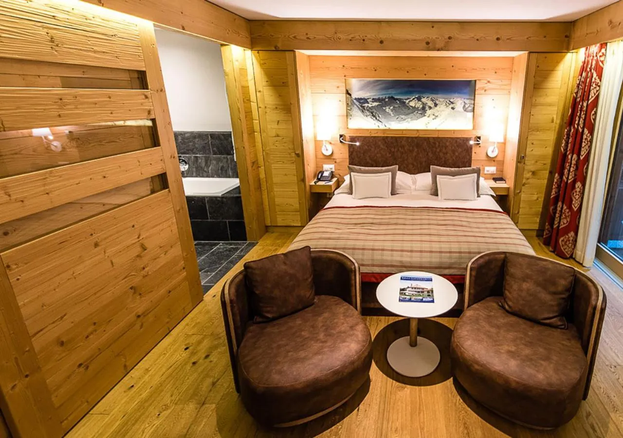 Bedroom, Bed in Nendaz 4 Vallées & SPA 4* Superior