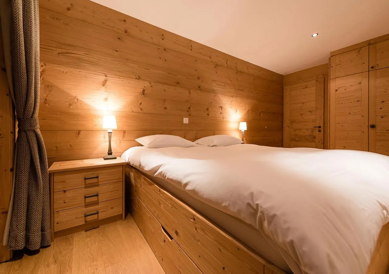 Bedroom, Bed in Nendaz 4 Vallées & SPA 4* Superior