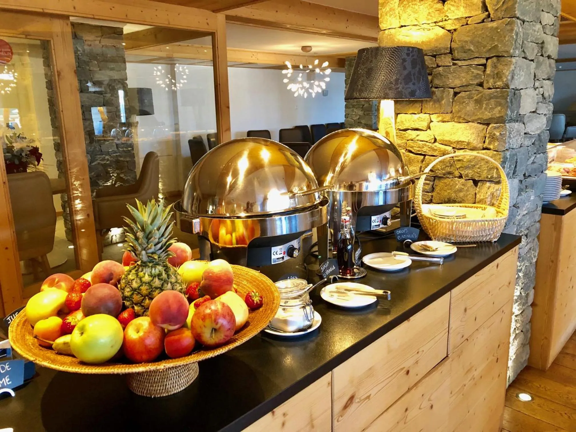 Breakfast in Nendaz 4 Vallées & SPA 4* Superior