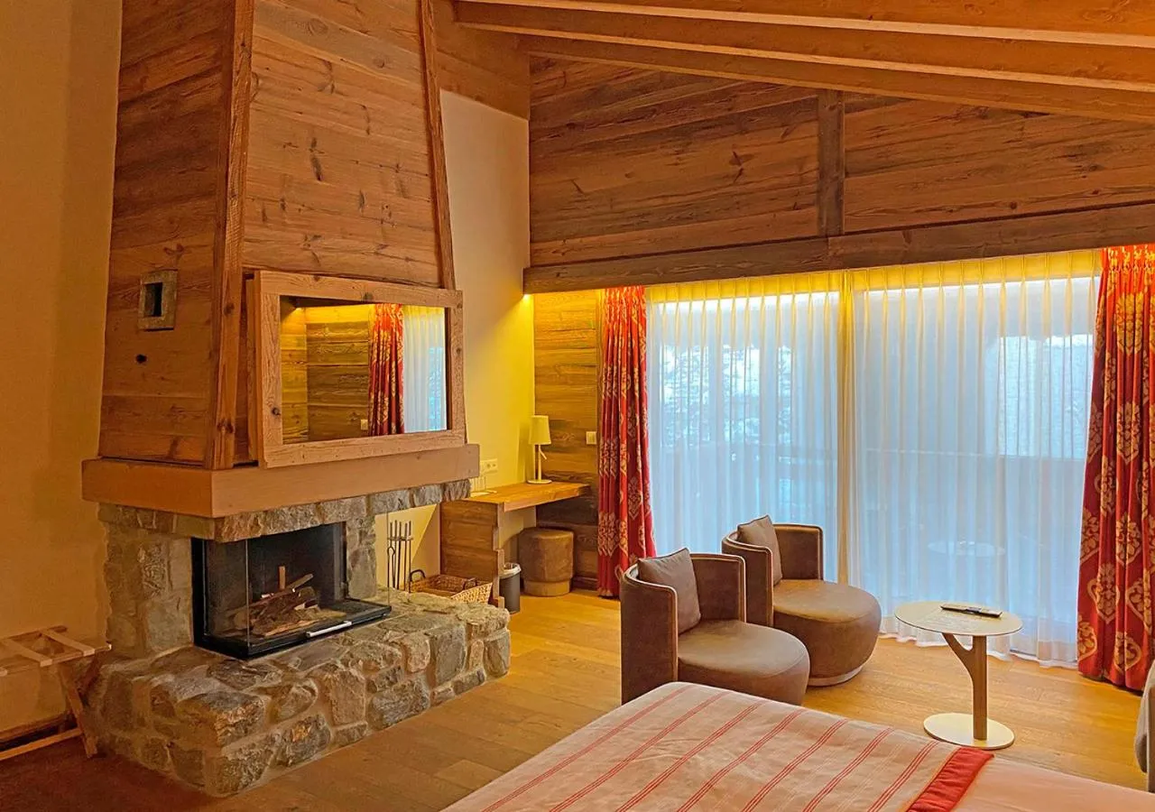 Photo of the whole room, Bed in Nendaz 4 Vallées & SPA 4* Superior