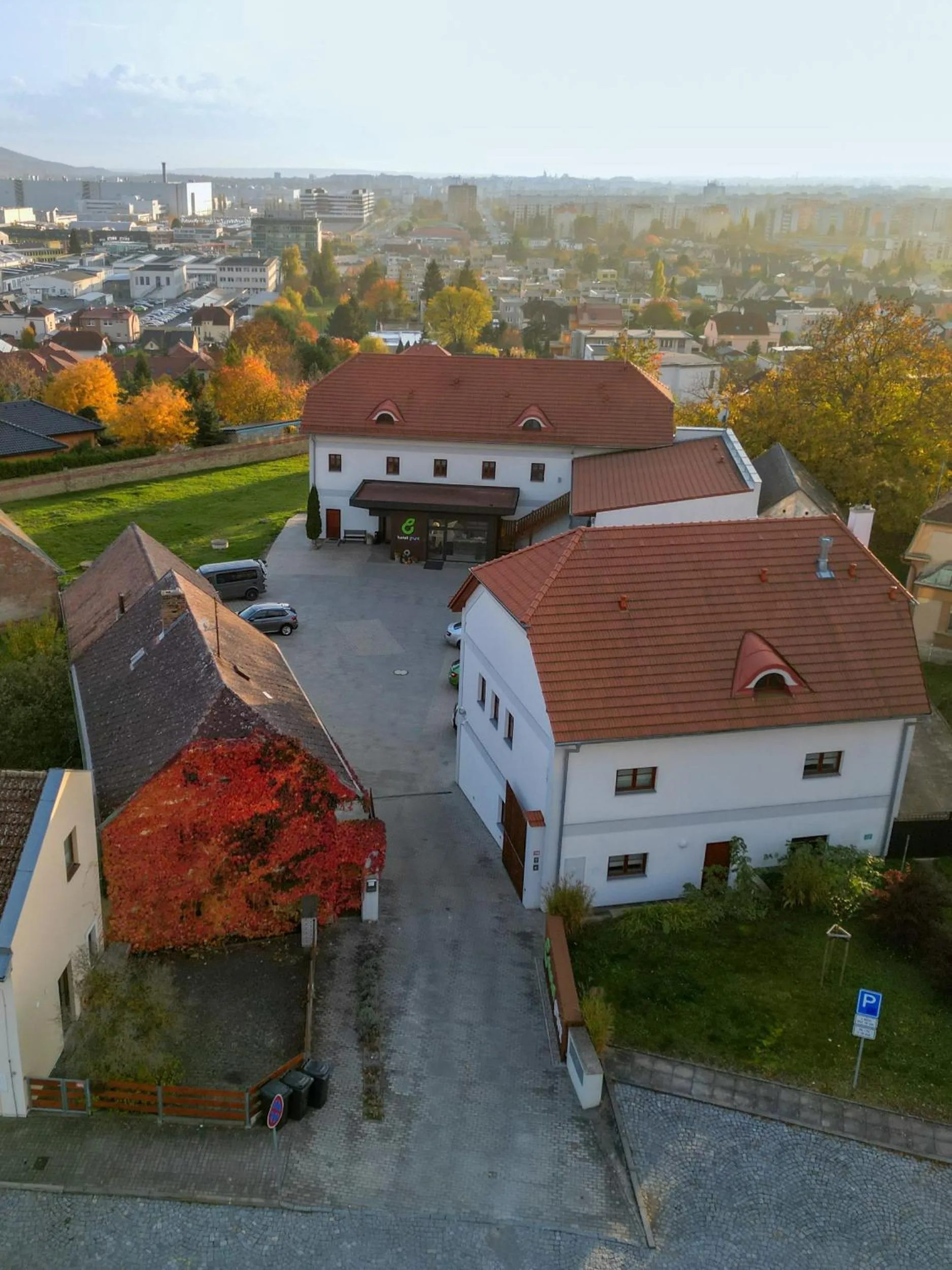 Property building in Hotel Grunt