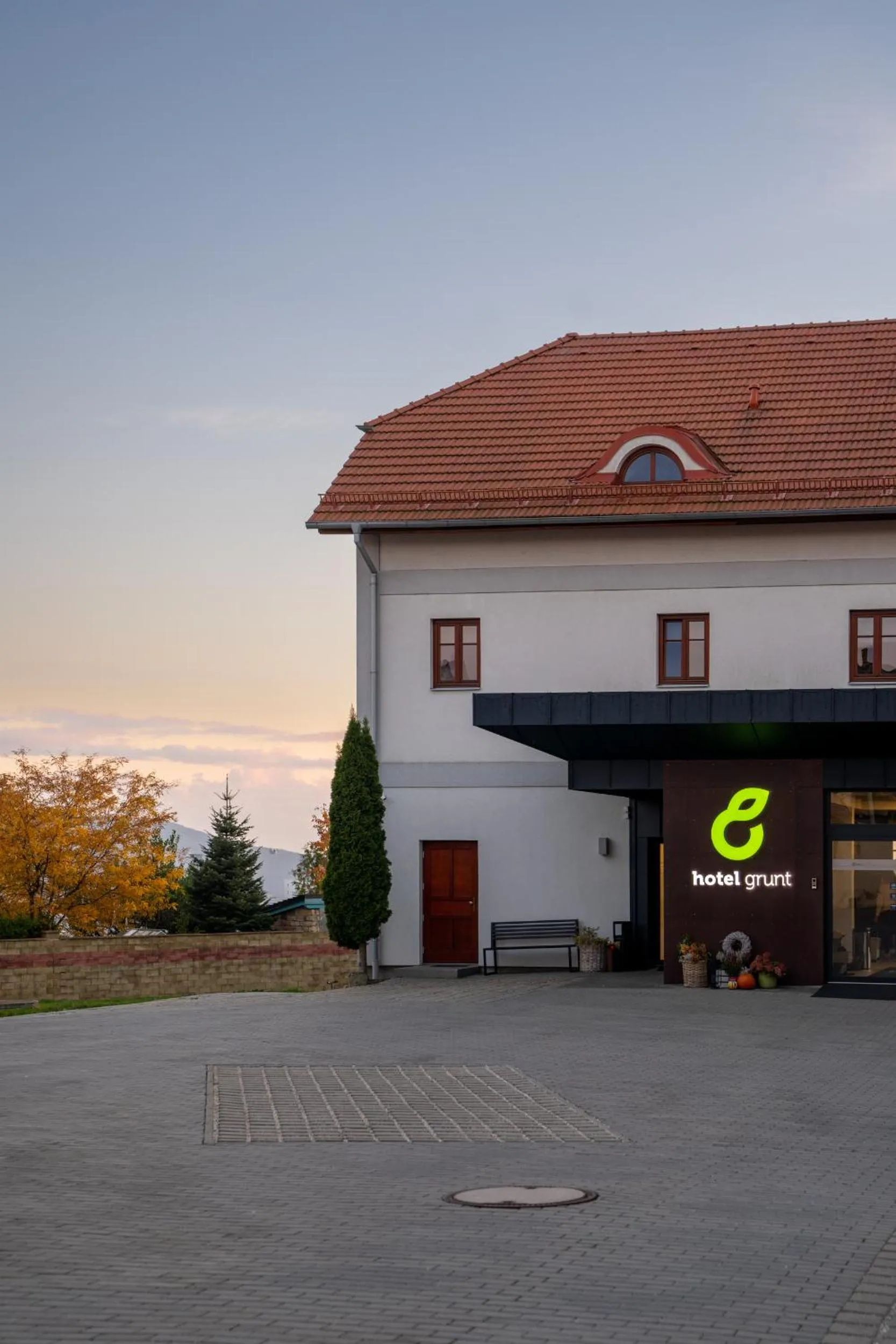 Property building in Hotel Grunt