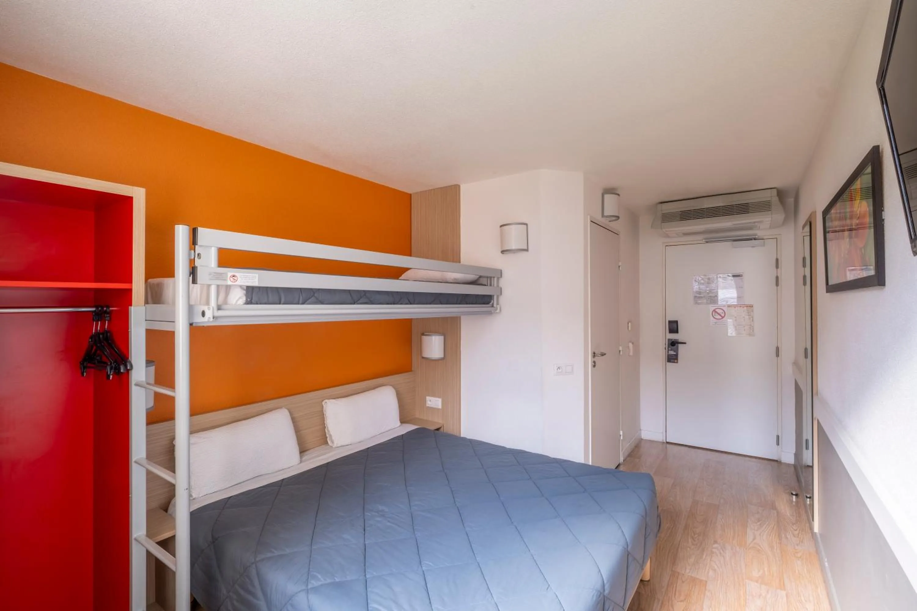 Family, Bed in Première Classe Roissy - Aéroport CDG - Le Mesnil-Amelot