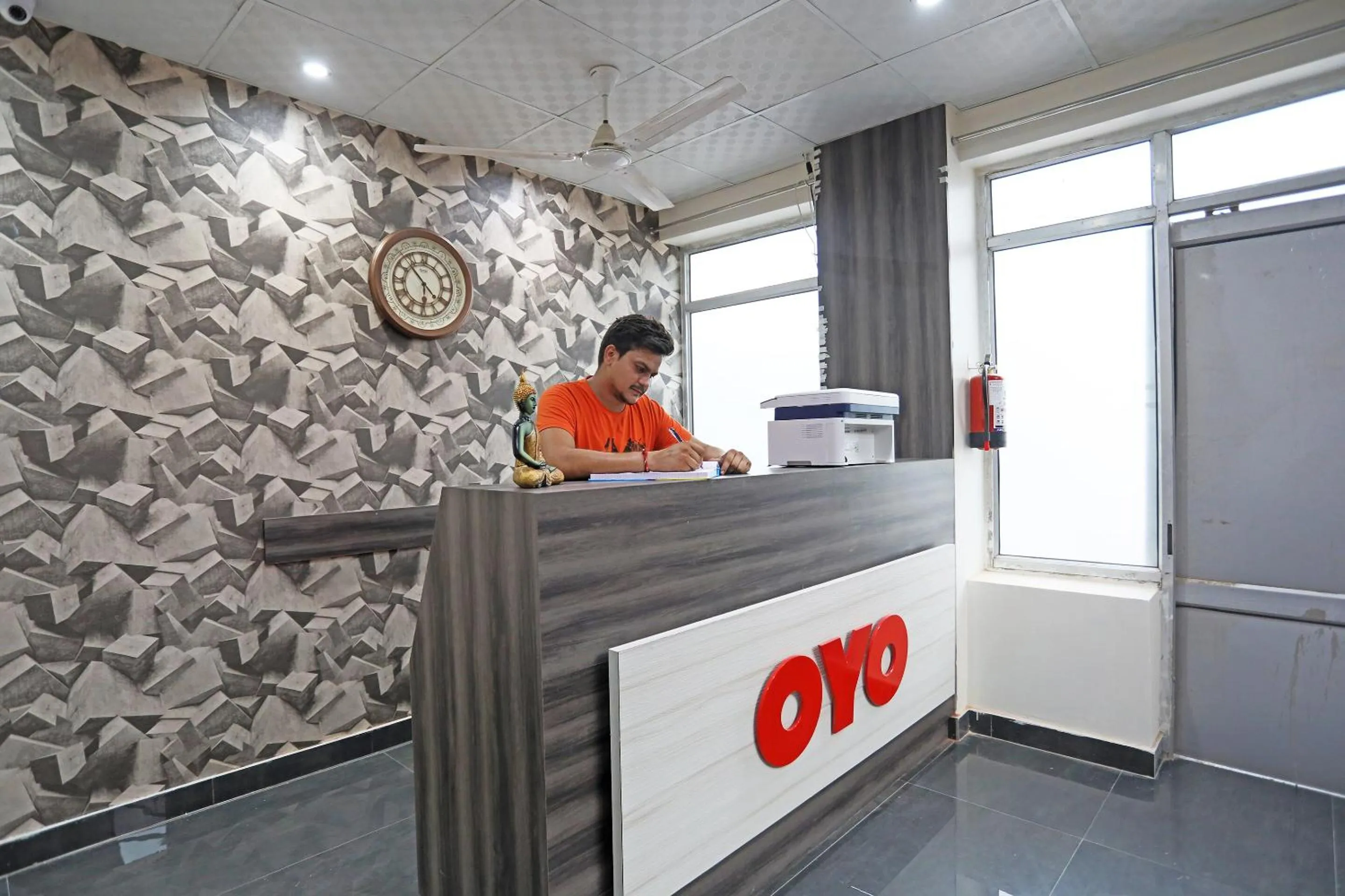 Lobby or reception in Hotel O Platinum Inn