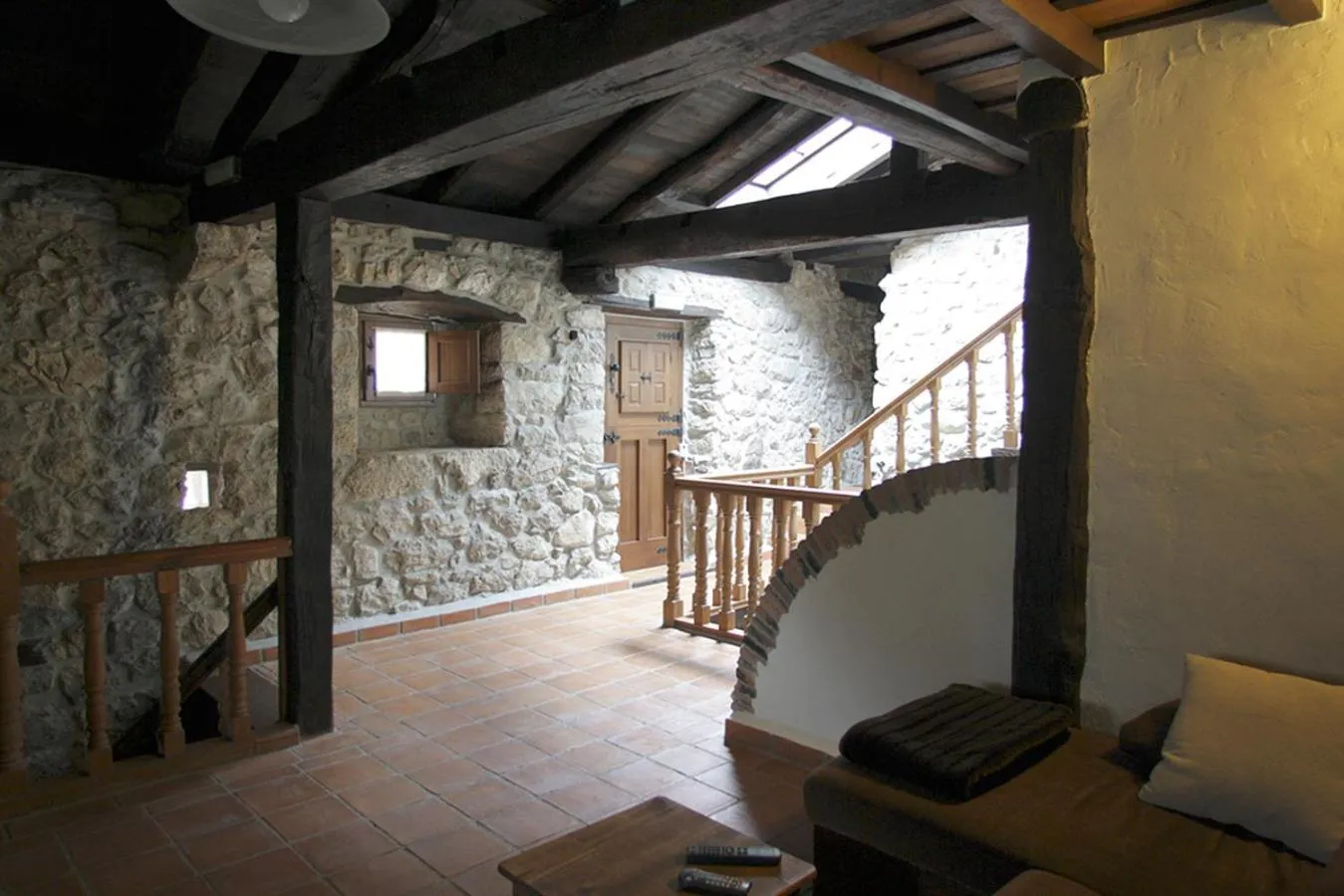 Communal lounge/ TV room in Hotel Rural Llerau