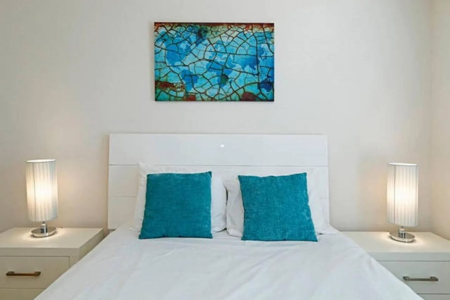 Bed in 4336 Six bed House Water Park Solterra Resort 15 Min from Disney