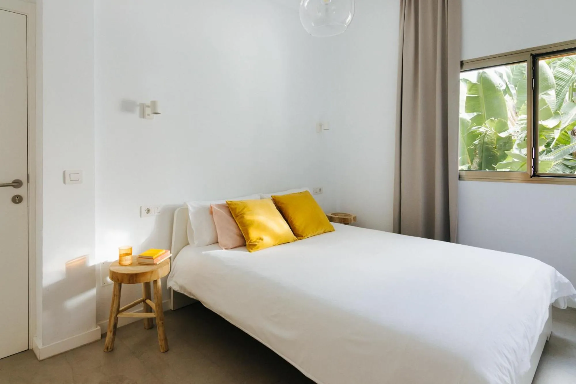 Bedroom, Bed in Punta Paradiso