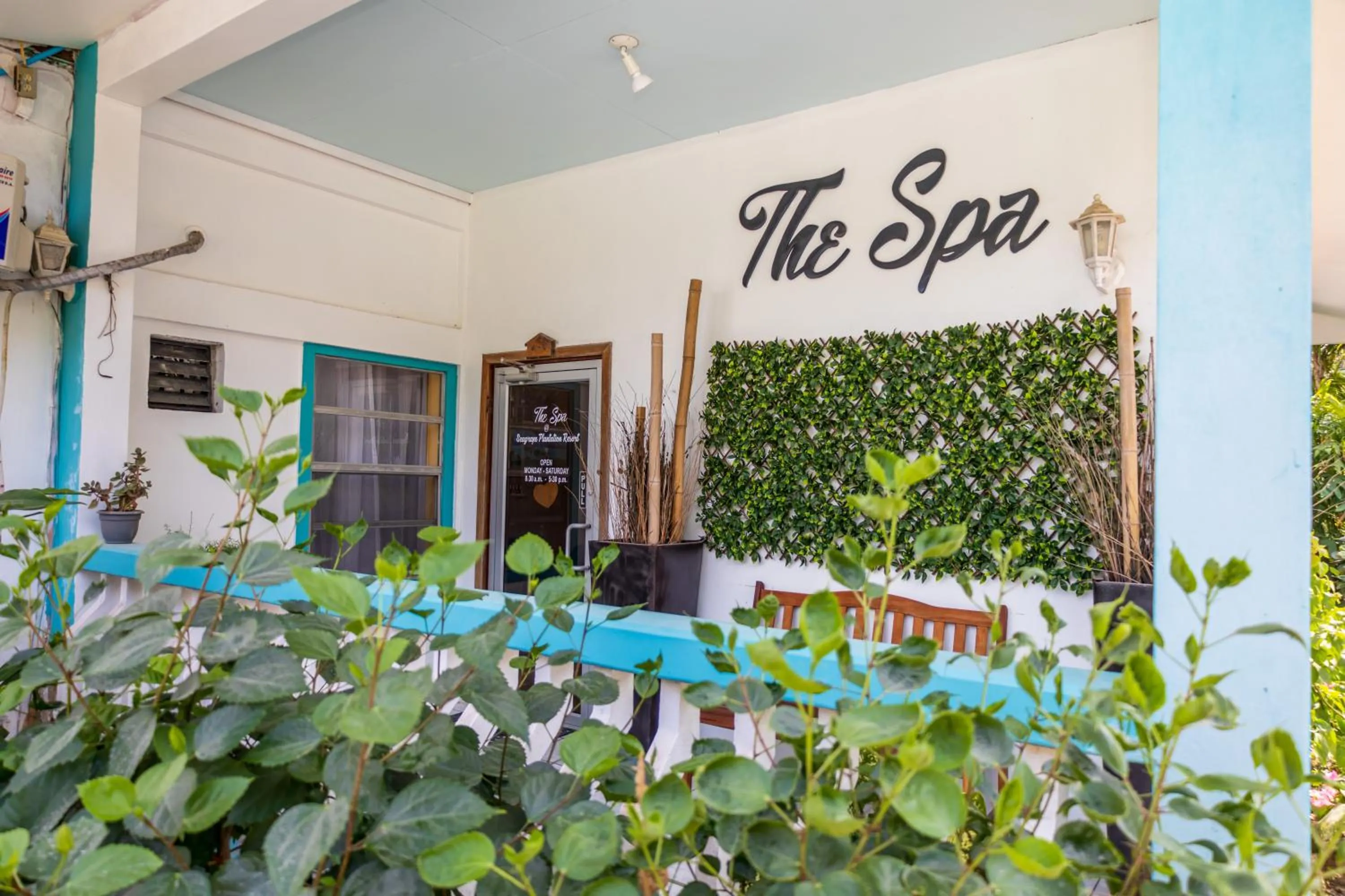 Spa and wellness centre/facilities in Seagrape Plantation Resort & Dive Center