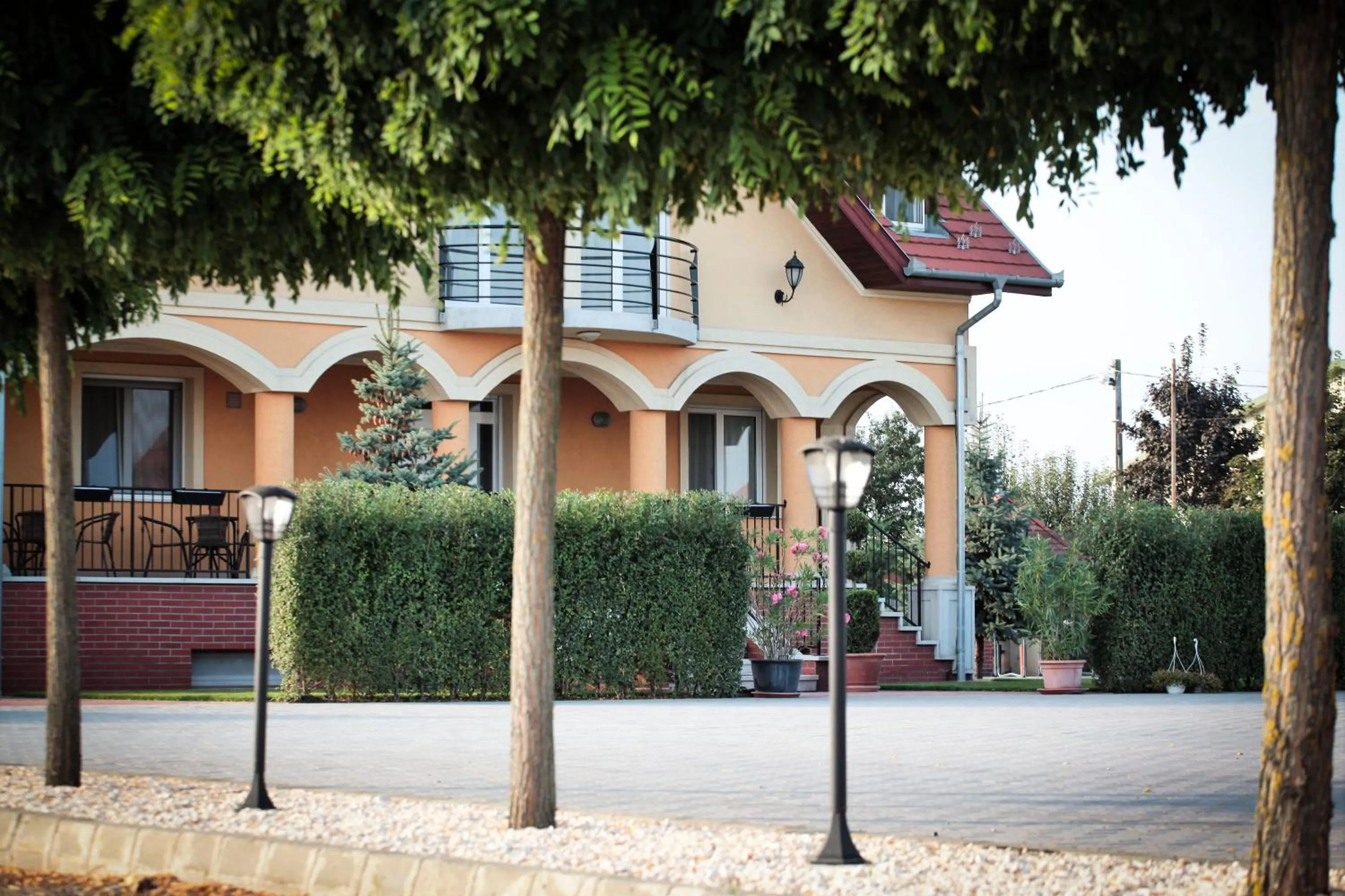 Property building in Budapest Airport Almáskert Panzió
