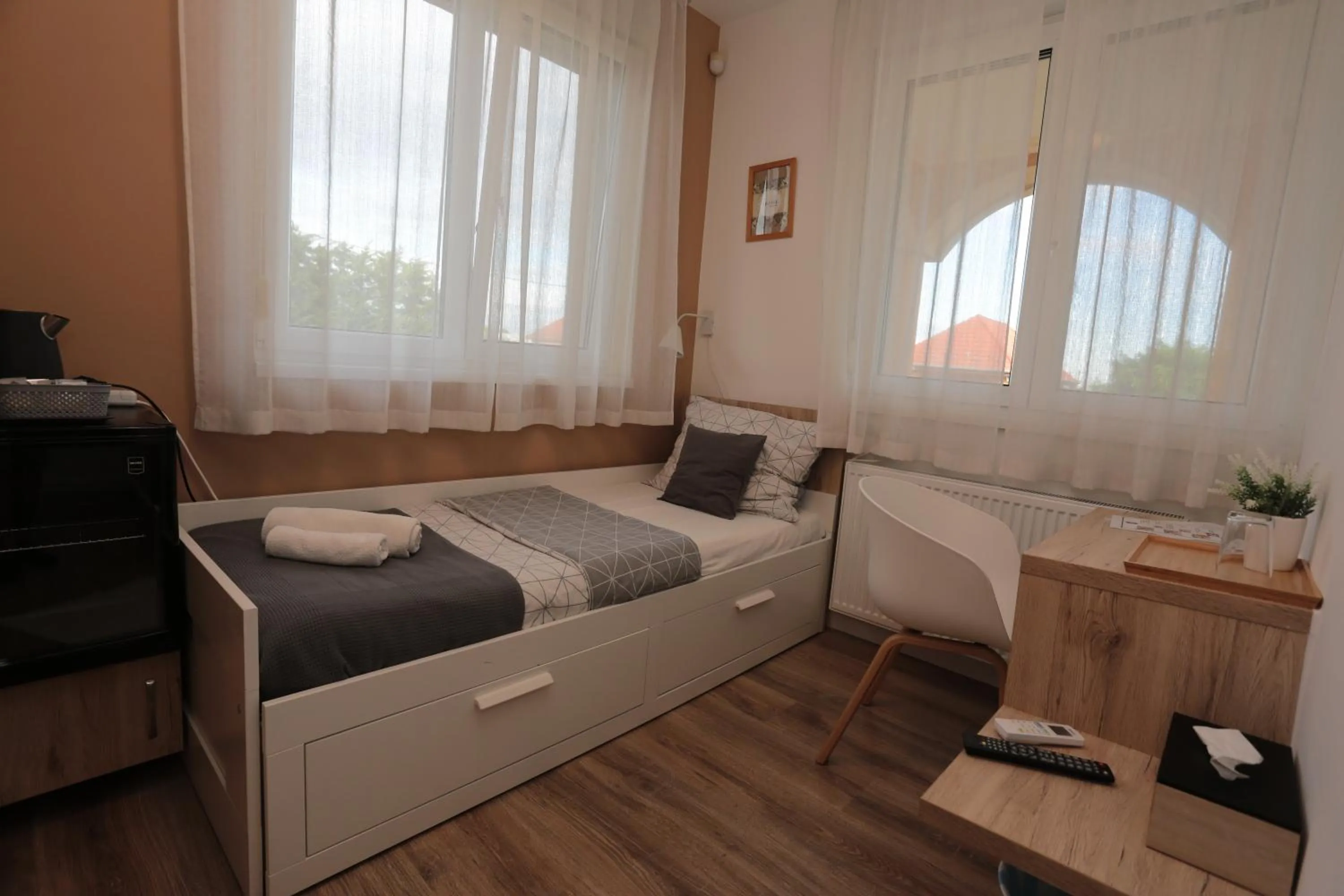 Single Room - single occupancy in Airport Almáskert Panzió